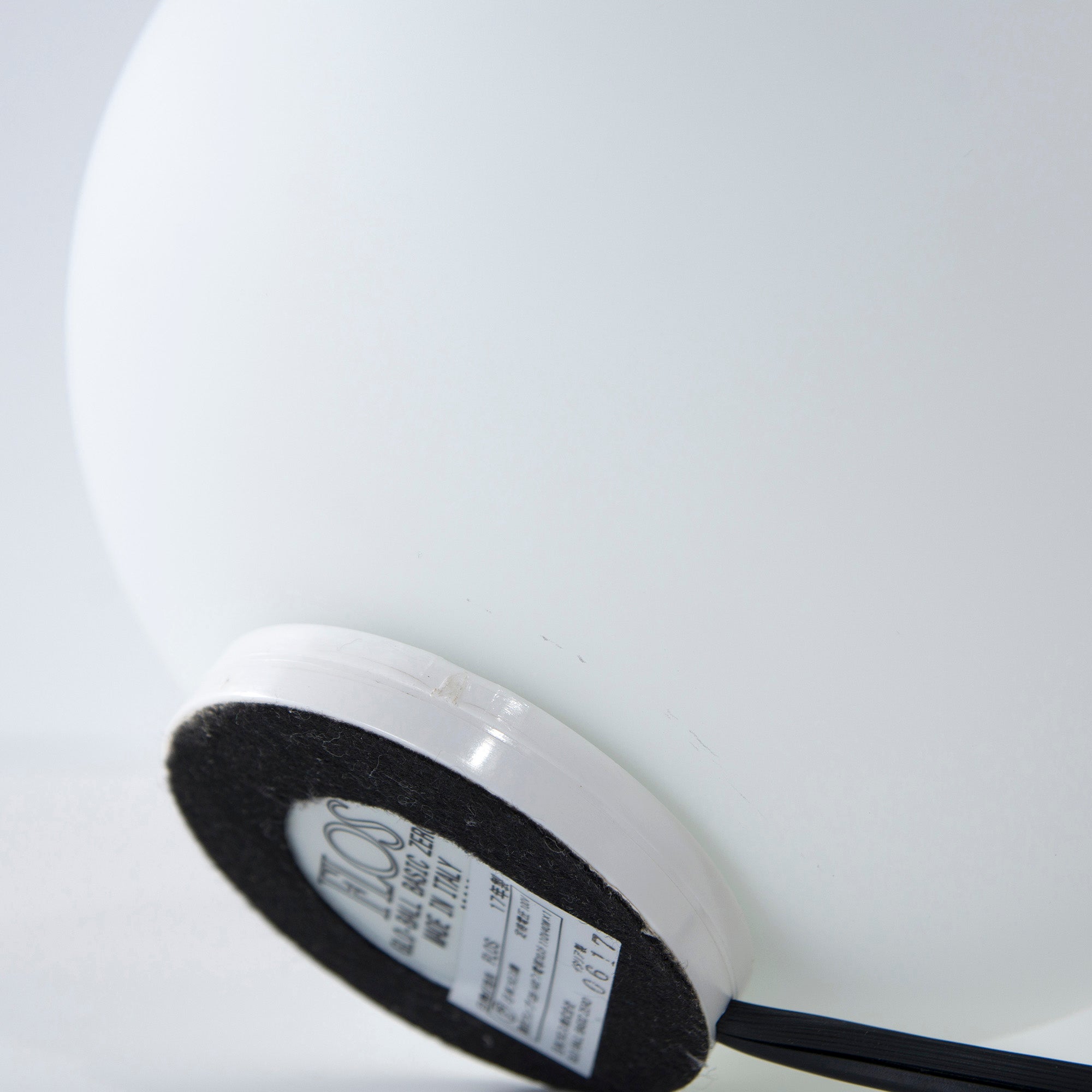FLOS/フロス GLO-BALL/グローボール BASIC-ZERO テーブルランプ ジャスパーモリソン イタリア製 モダン 間接照明 yamagiwa