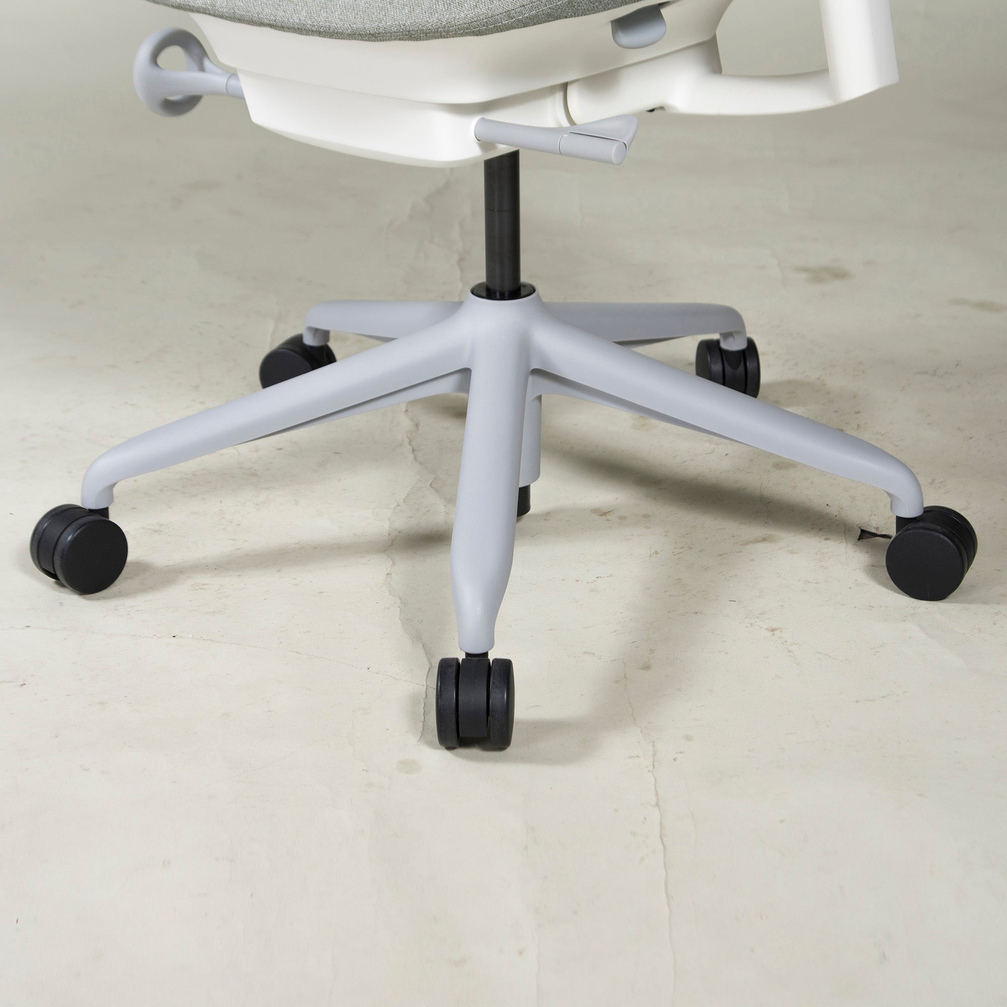 ◆Beautiful product◆Herman Miller/Herman Miller Sail Chair Armless White x Gray Desk chair OA chair Height adjustable Reclining