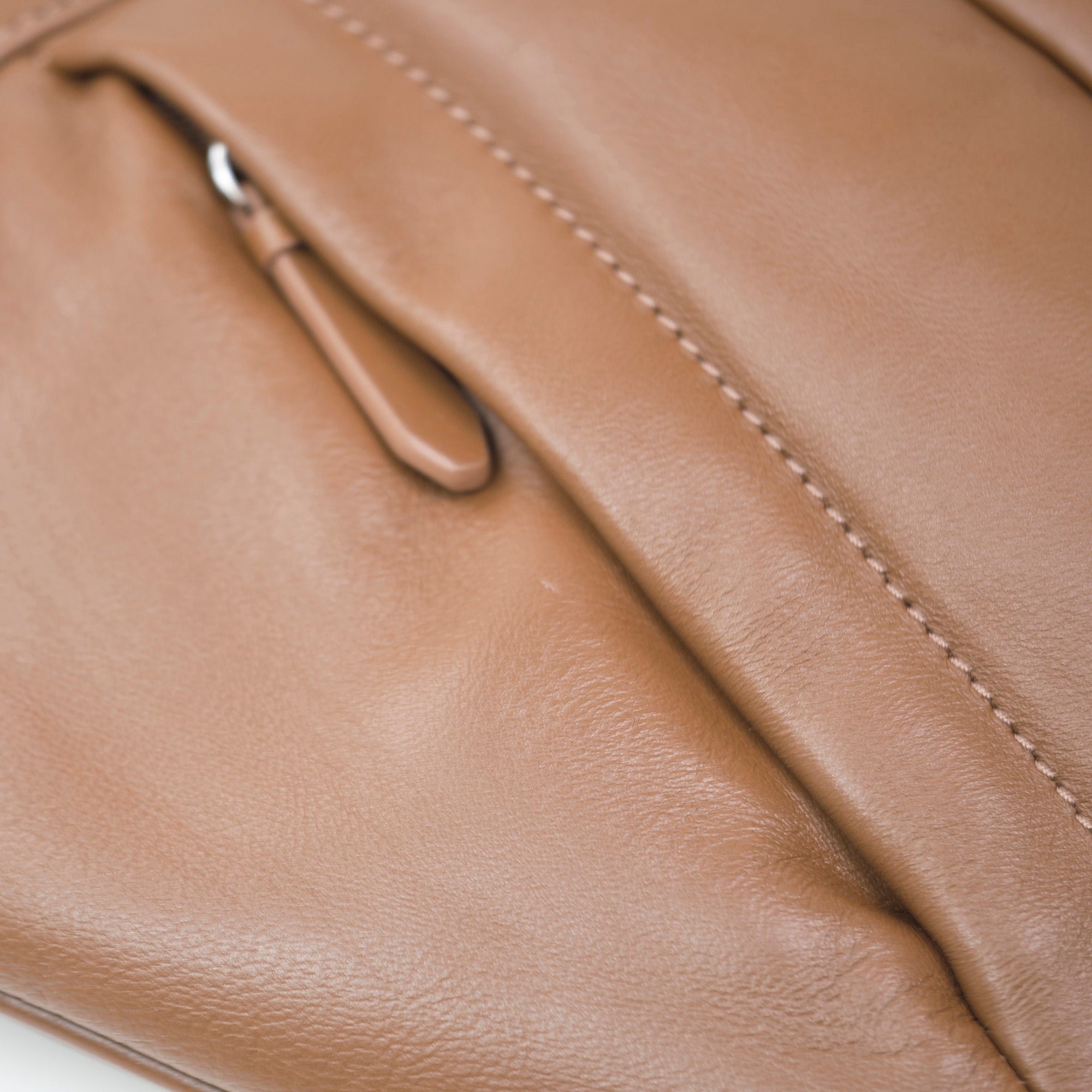 コールハーン ショルダーバッグ キルテッド ホーボー バッグ COLE HAAN Quilted Leather Hobo Bag ニューキャラメル