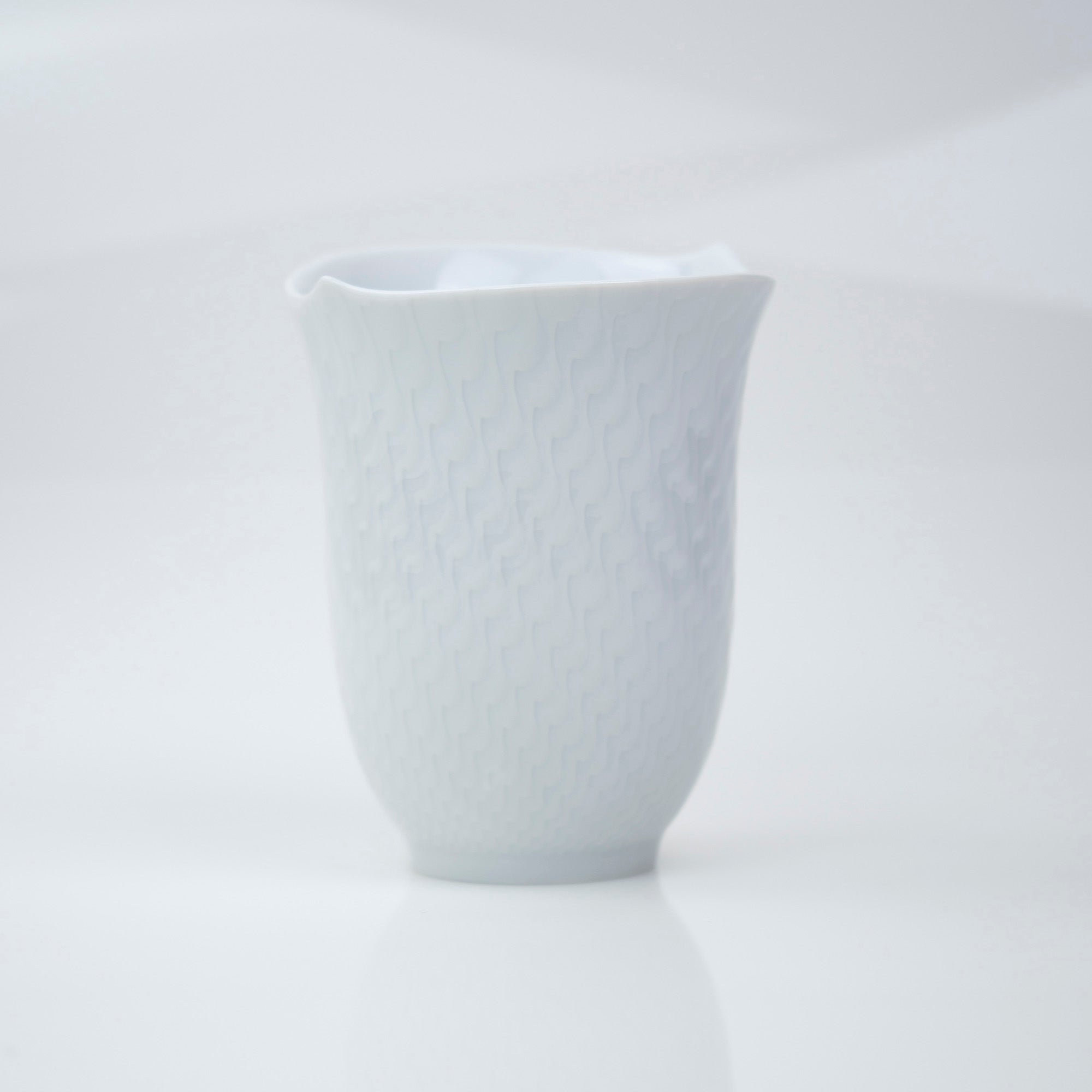 Meissen Wave Play White Tumbler With Box, Like New