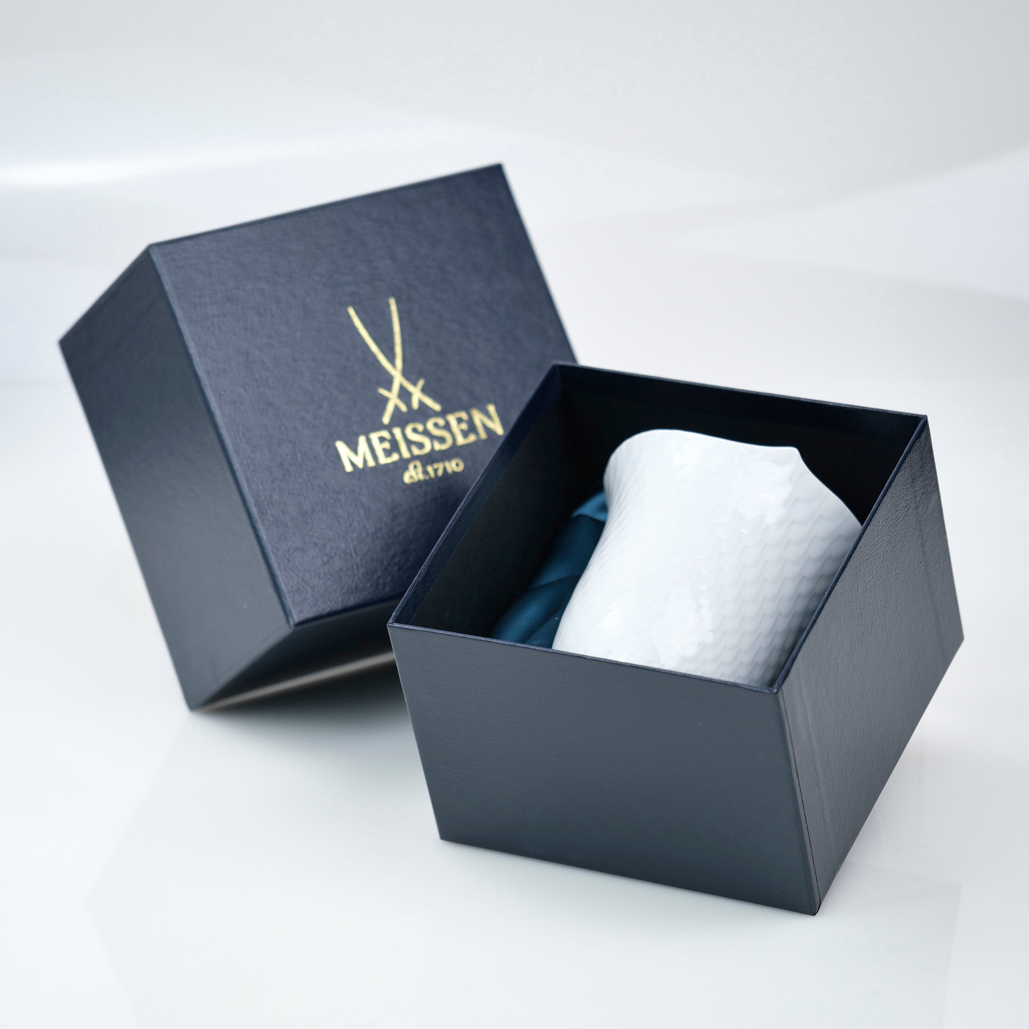 Meissen Wave Play White Tumbler With Box, Like New