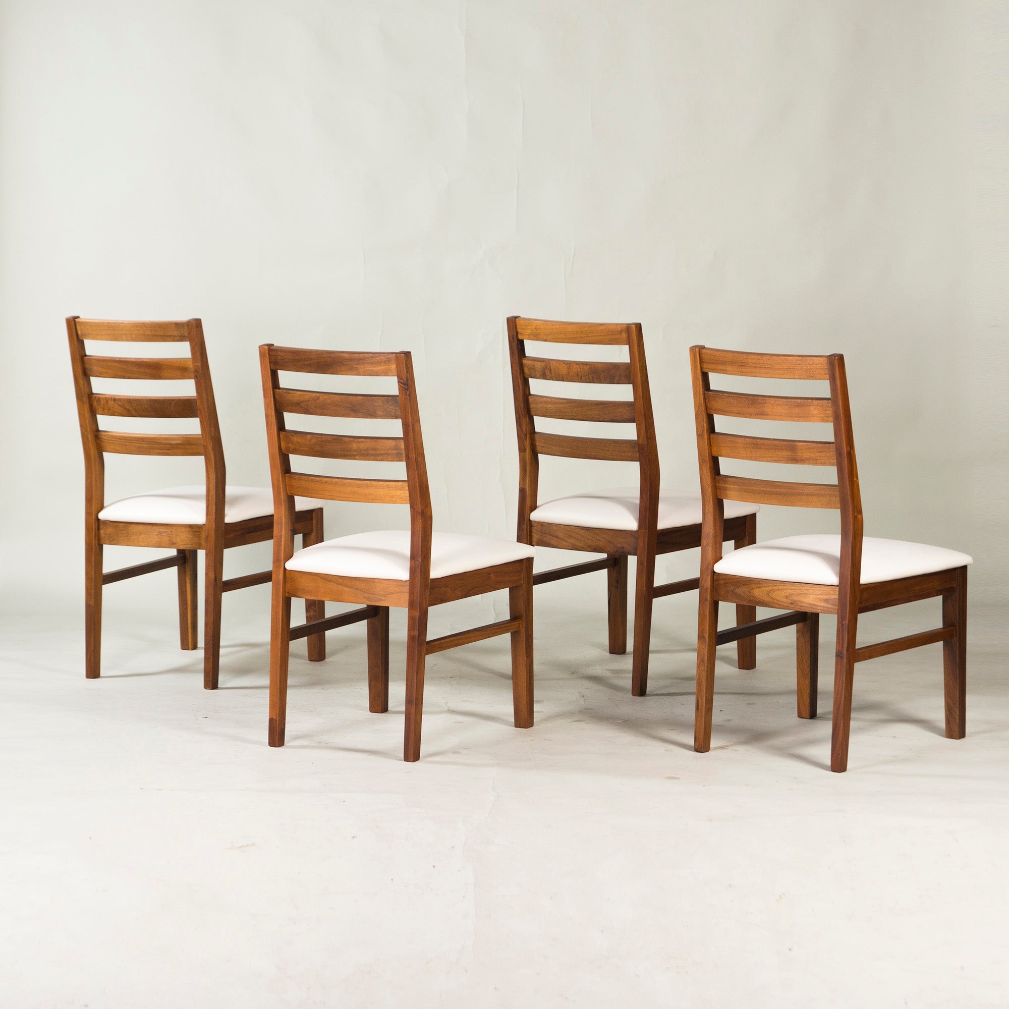 Seki Furniture 5-piece dining set ORZ/Ozu Solid walnut Oil finish Crashgate Natural Maintenance completed