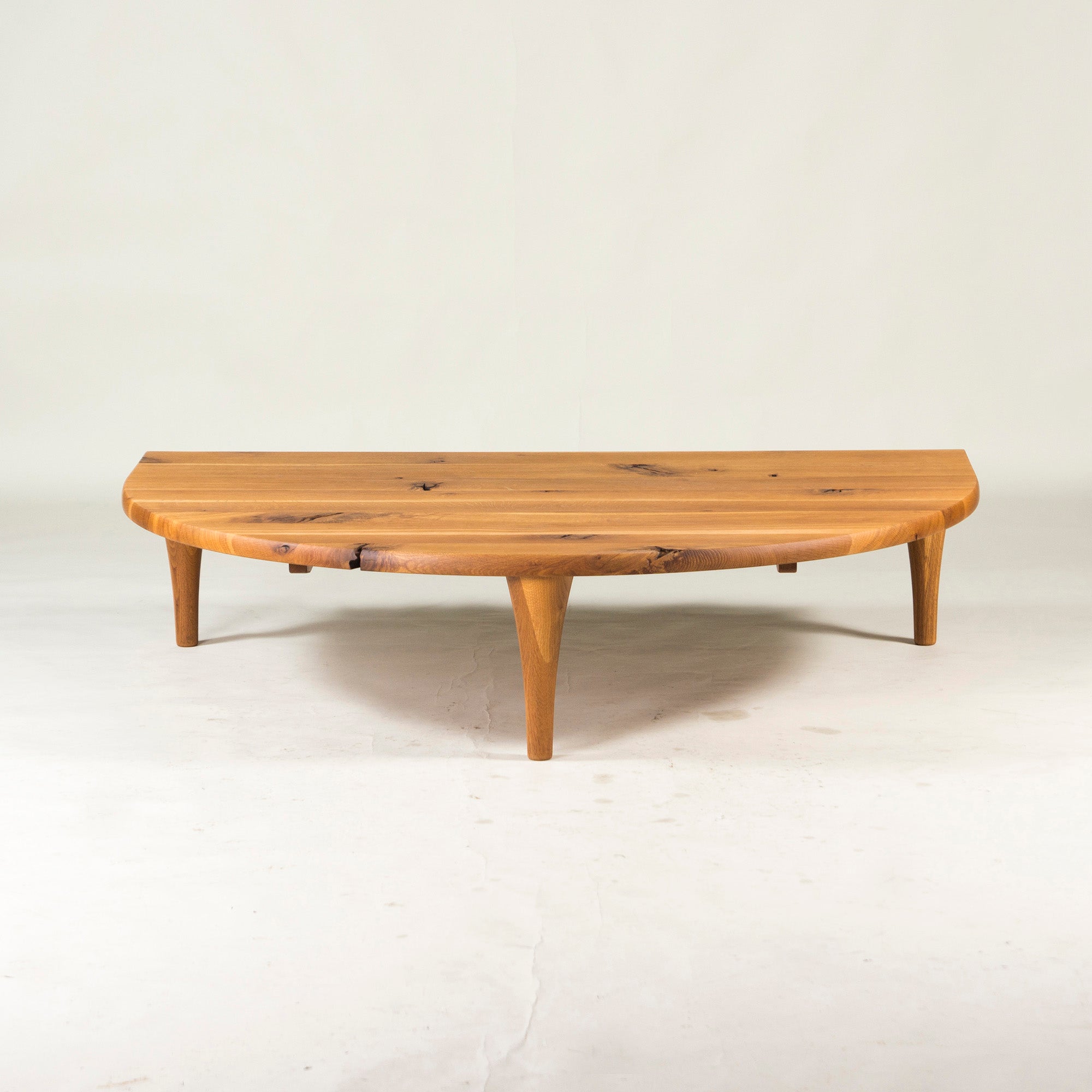 ◆Fully maintained◆Beautiful product◆Hida Sangyo Mori no Kotoba Semicircular Living Table W150 Solid Oak Woodpecker Toshimitsu Sasaki Japanese Modern