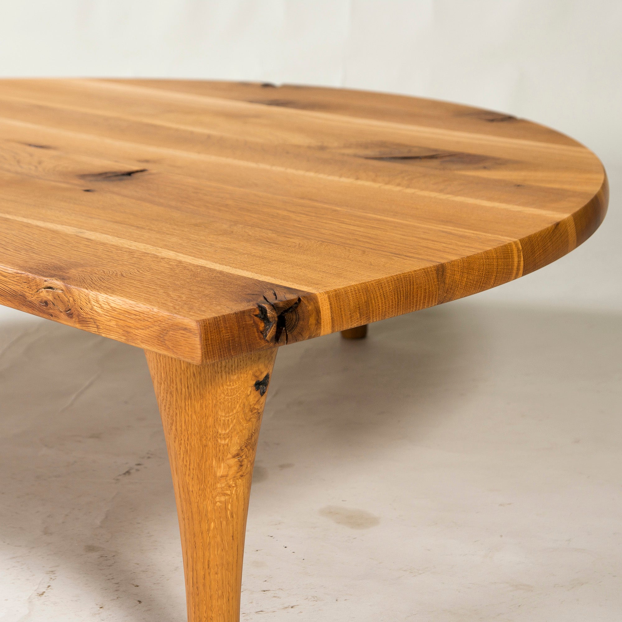 ◆Fully maintained◆Beautiful product◆Hida Sangyo Mori no Kotoba Semicircular Living Table W150 Solid Oak Woodpecker Toshimitsu Sasaki Japanese Modern