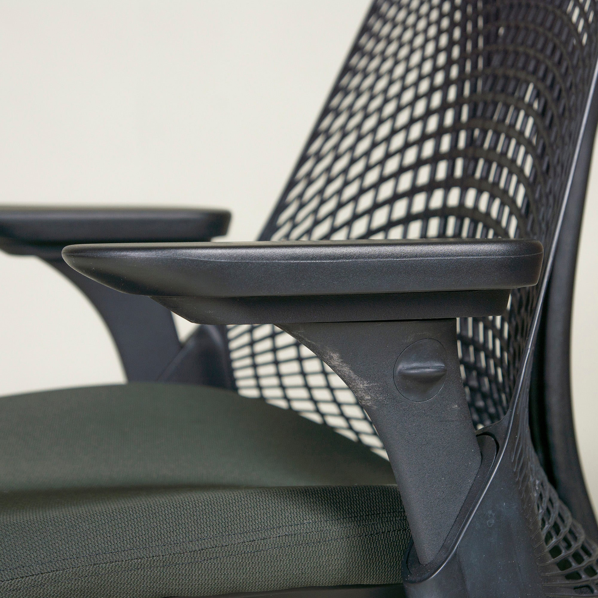 Herman Miller/ハーマンミラー セイルチェア フルアジャスタブルアーム ブラック デスクチェア OAチェア 昇降式 リクライニング
