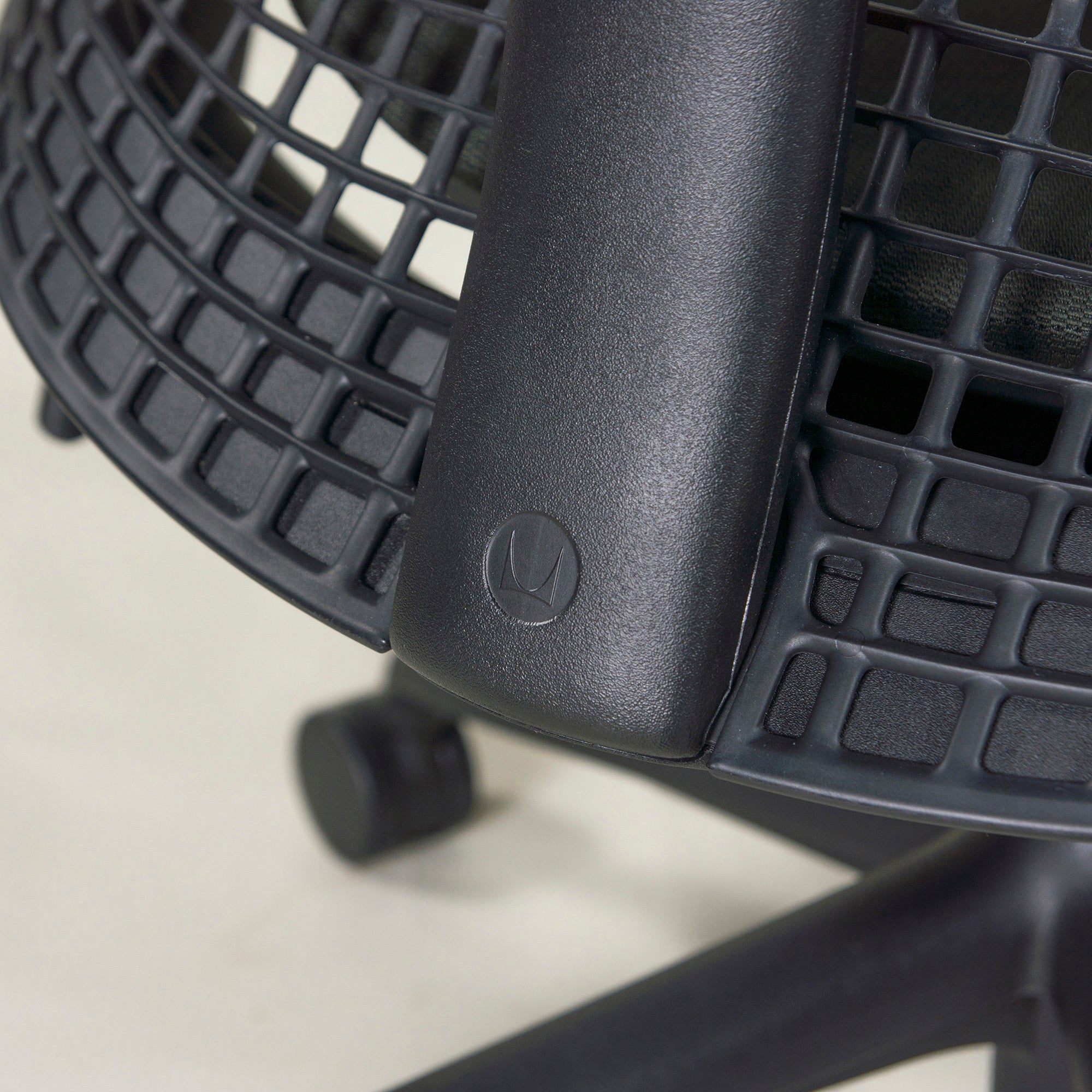 Herman Miller/ハーマンミラー セイルチェア フルアジャスタブルアーム ブラック デスクチェア OAチェア 昇降式 リクライニング