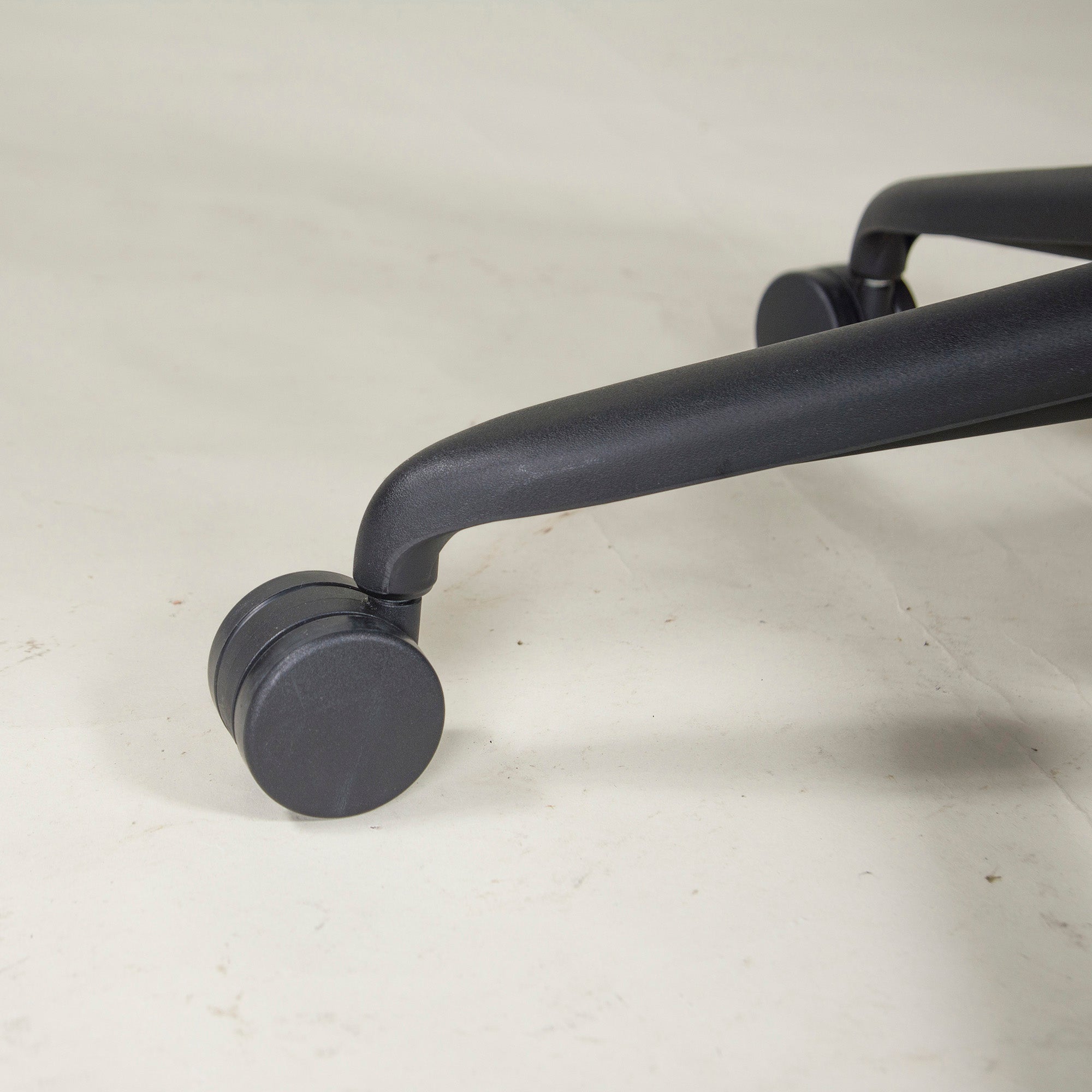 Herman Miller/ハーマンミラー セイルチェア フルアジャスタブルアーム ブラック デスクチェア OAチェア 昇降式 リクライニング