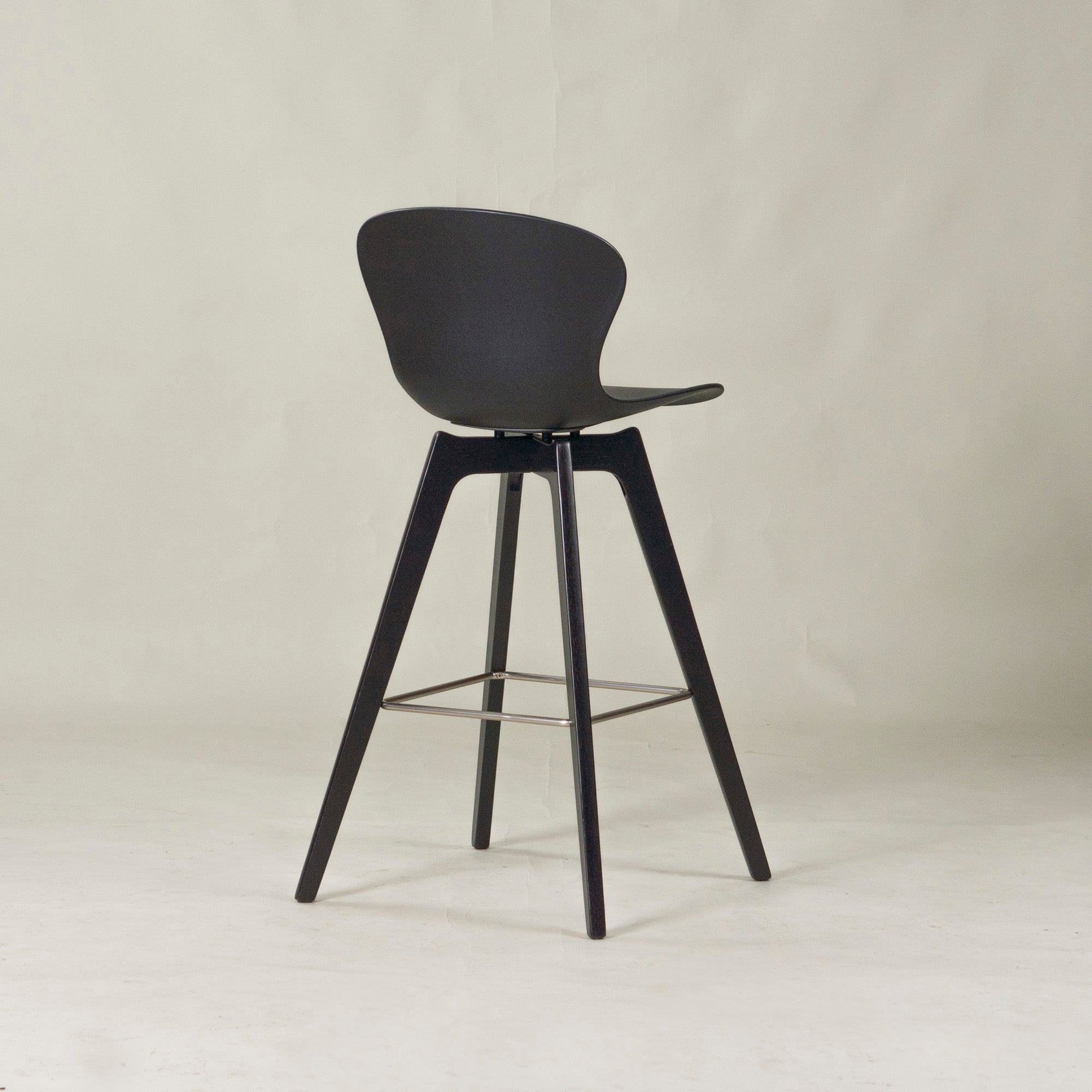 BoConcept Counter Chair BoConcept ADELAIDE/Adelaide Counter Stool Black x Espresso Oak (1) Nordic Modern