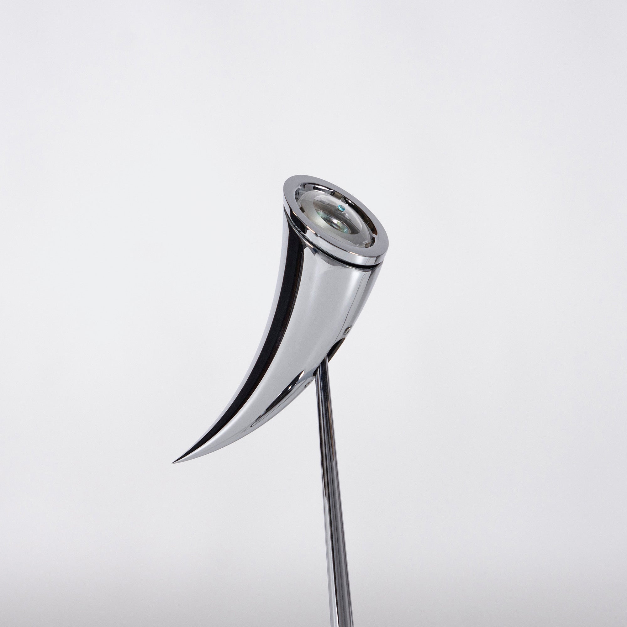 FLOS Table Lamp FLOS ARA Desk Lamp (1) Philippe Starck Space Age Modern Made in Italy Discontinued Indirect Lighting