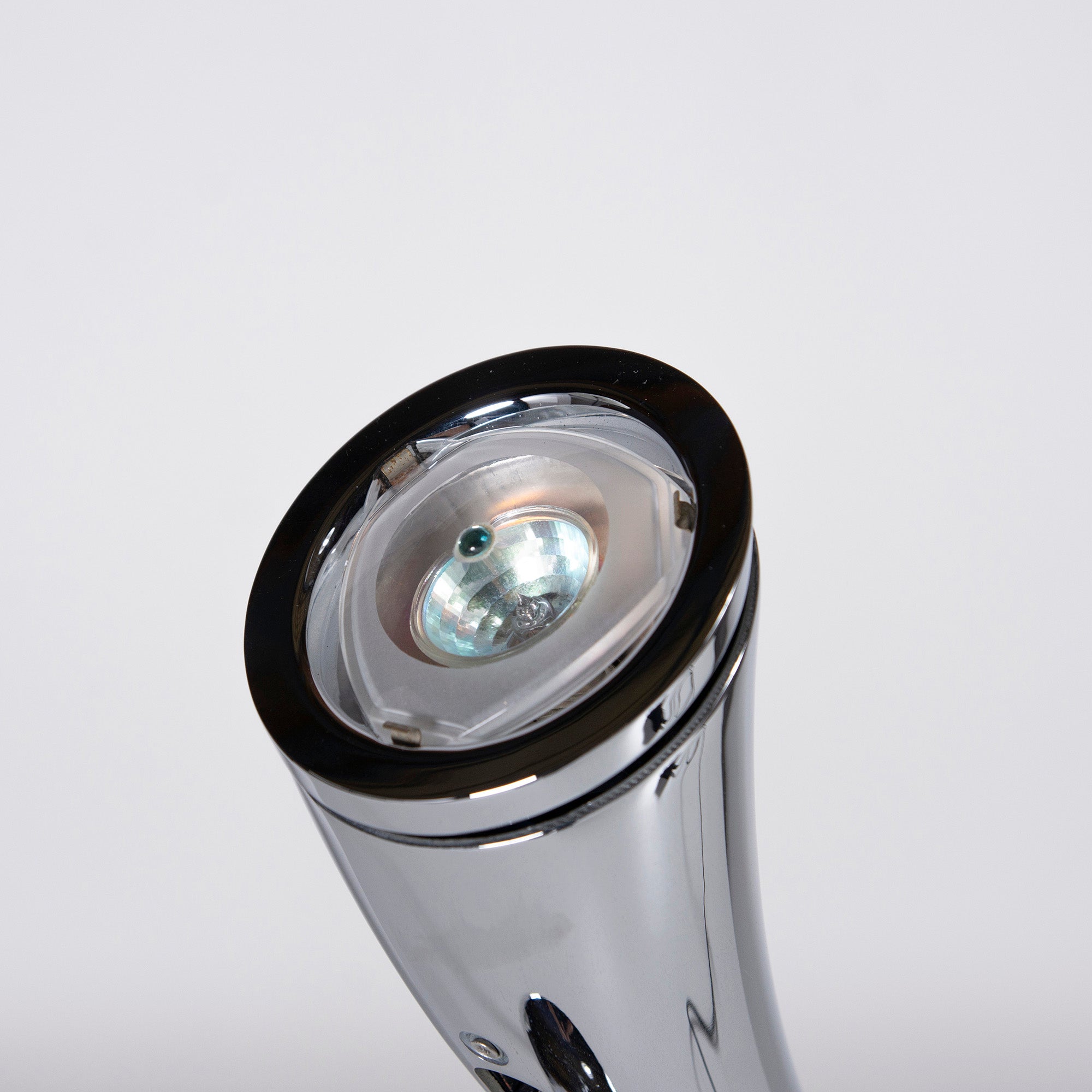 FLOS Table Lamp FLOS ARA Desk Lamp (2) Philippe Starck Space Age Modern Made in Italy Discontinued Indirect Lighting