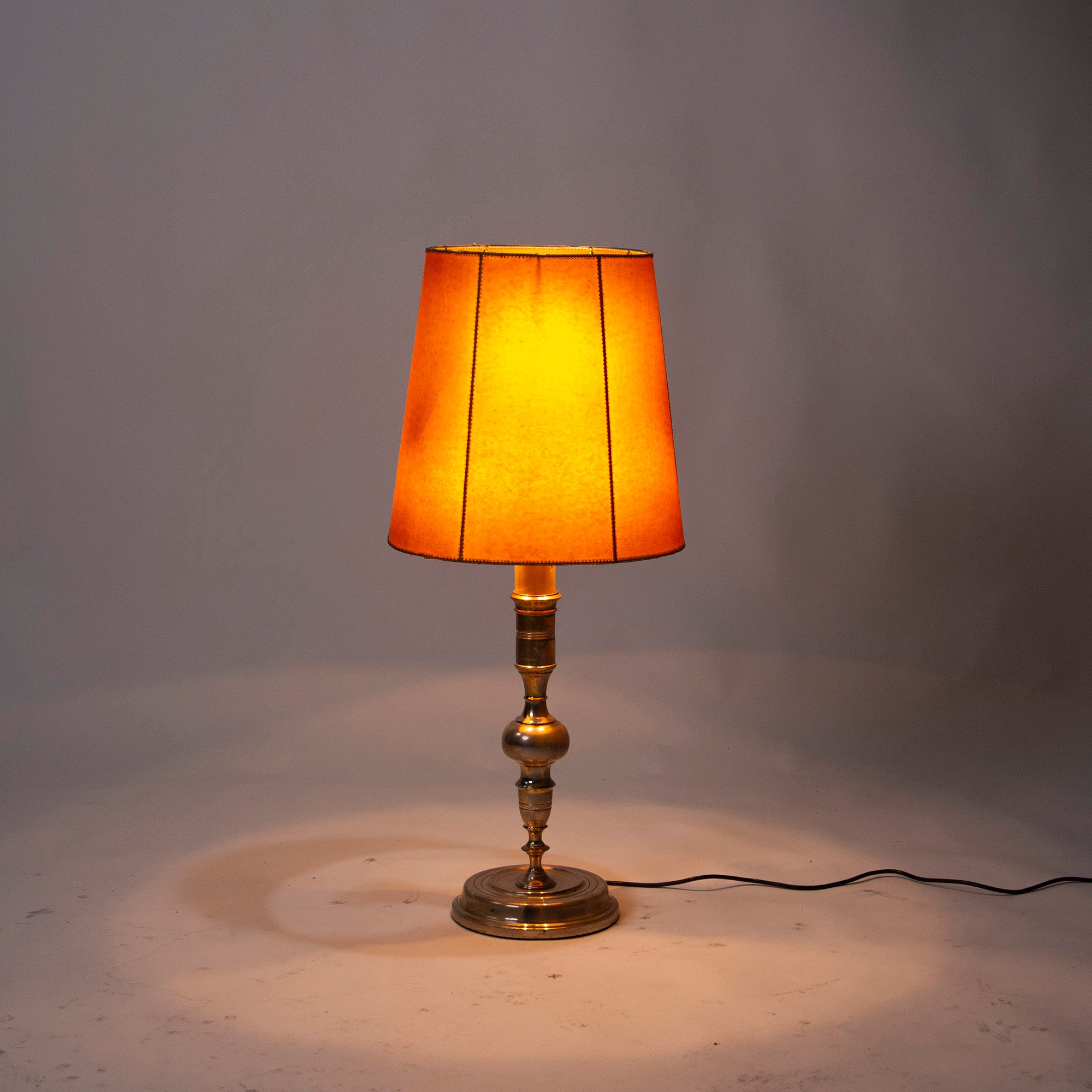 VARO,SAVALENTI table lamp vintage European classic antique IDC Otsuka