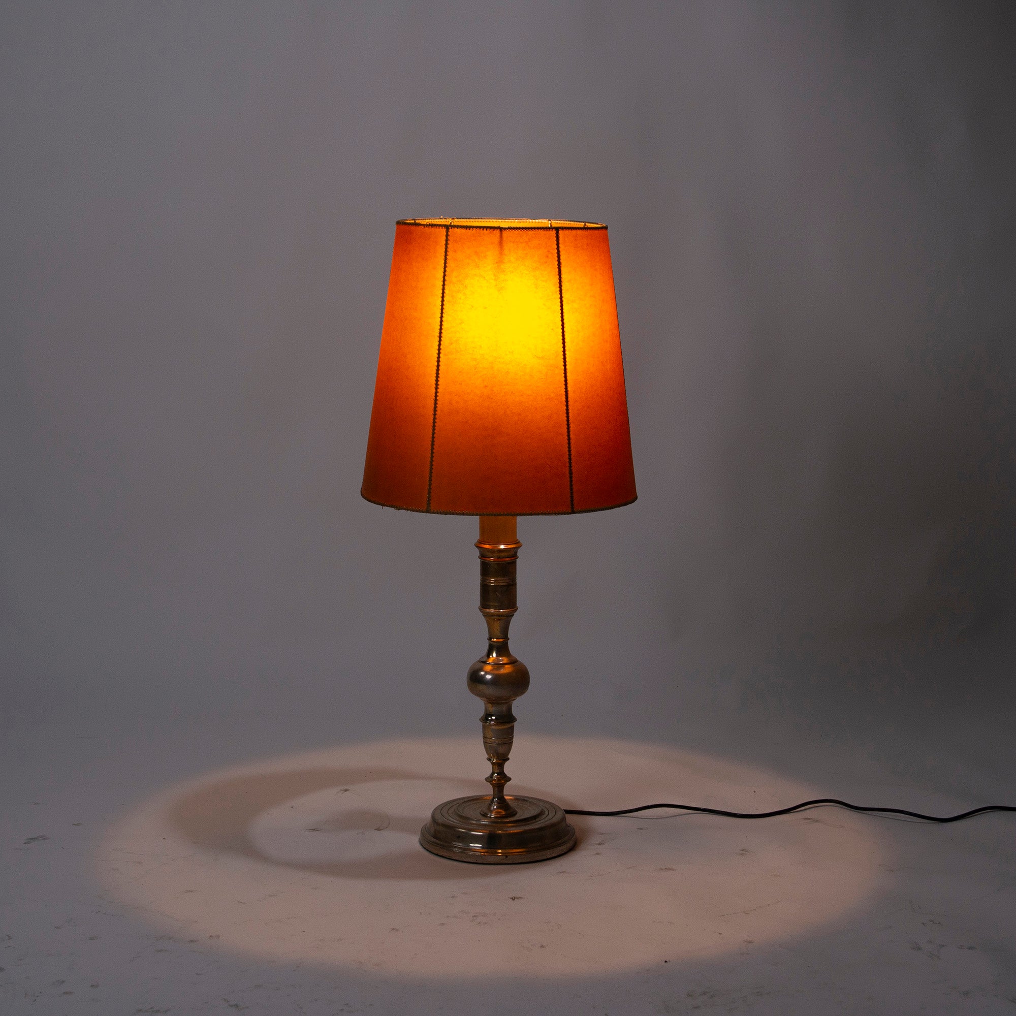 VARO,SAVALENTI table lamp vintage European classic antique IDC Otsuka