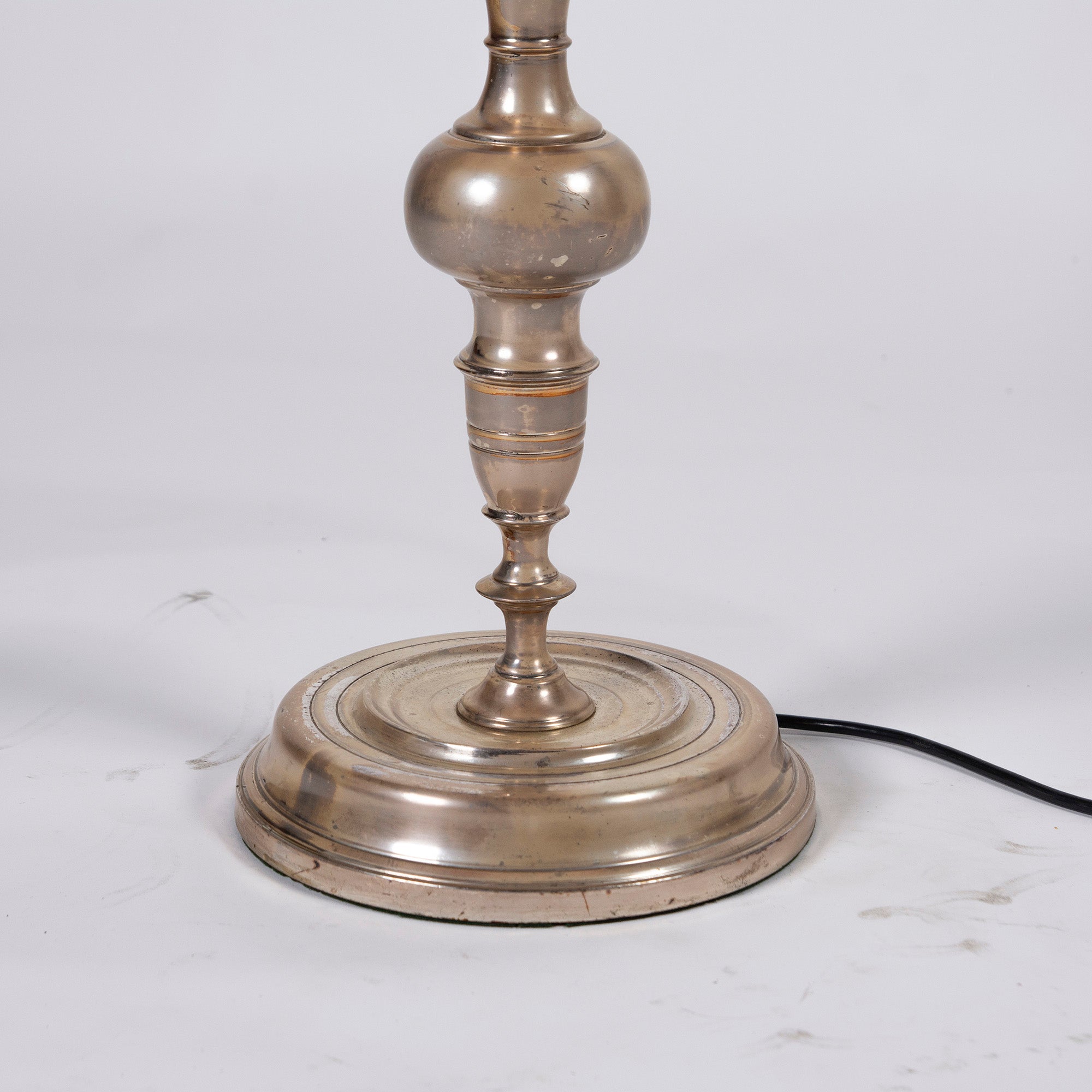 VARO,SAVALENTI table lamp vintage European classic antique IDC Otsuka
