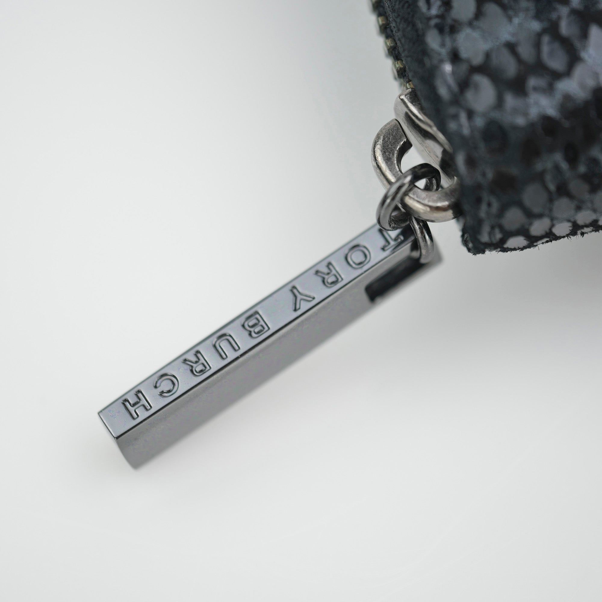 トリーバーチ TORY BURCH 長財布 ラウンドファスナー ロゴプレート レザー パイソン柄 ユニセックス 美品