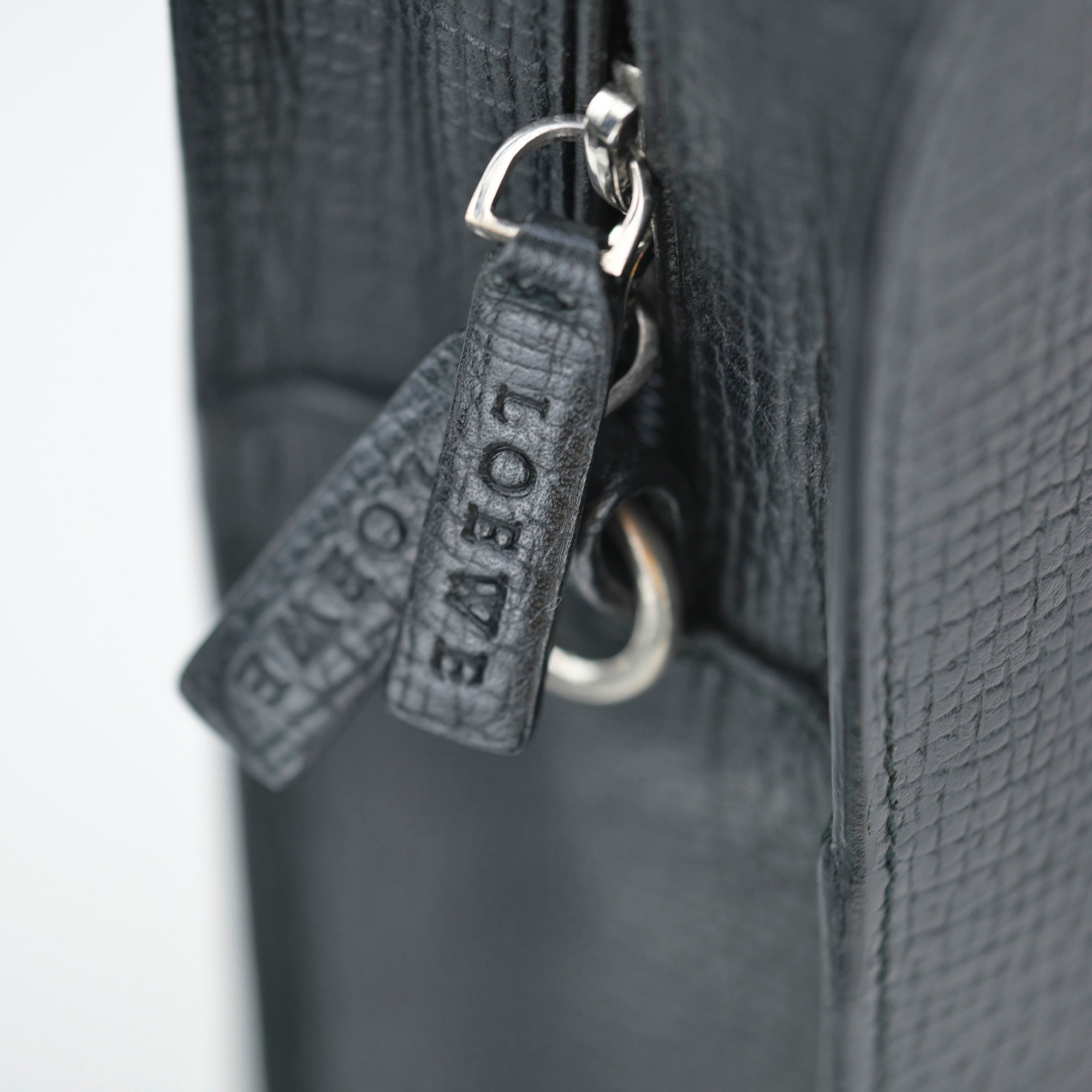 ロエベ LOEWE ビジネスバッグ 2WAY ストラップ付 レザー ブラック ヴィンテージ 美品