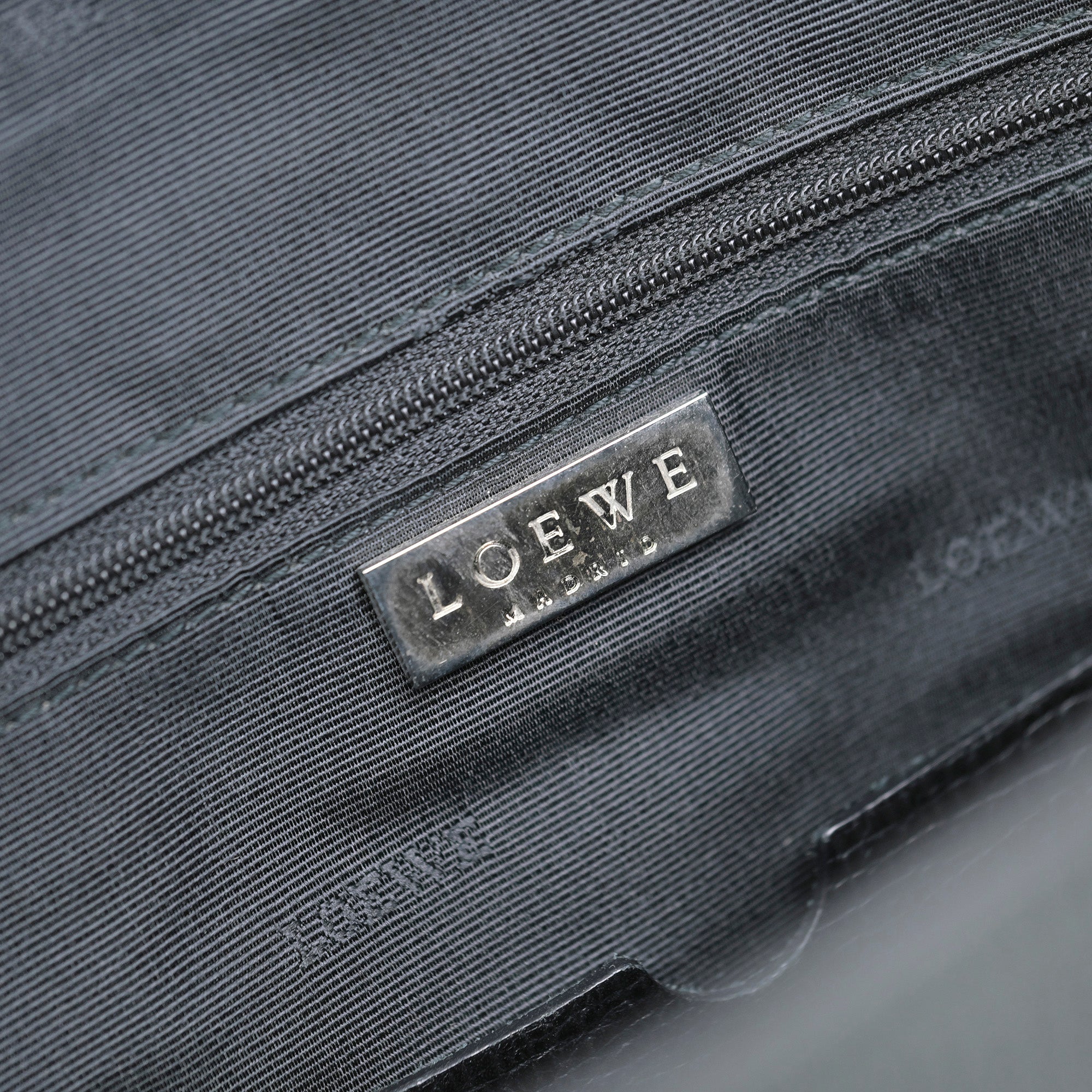 ロエベ LOEWE ビジネスバッグ 2WAY ストラップ付 レザー ブラック ヴィンテージ 美品