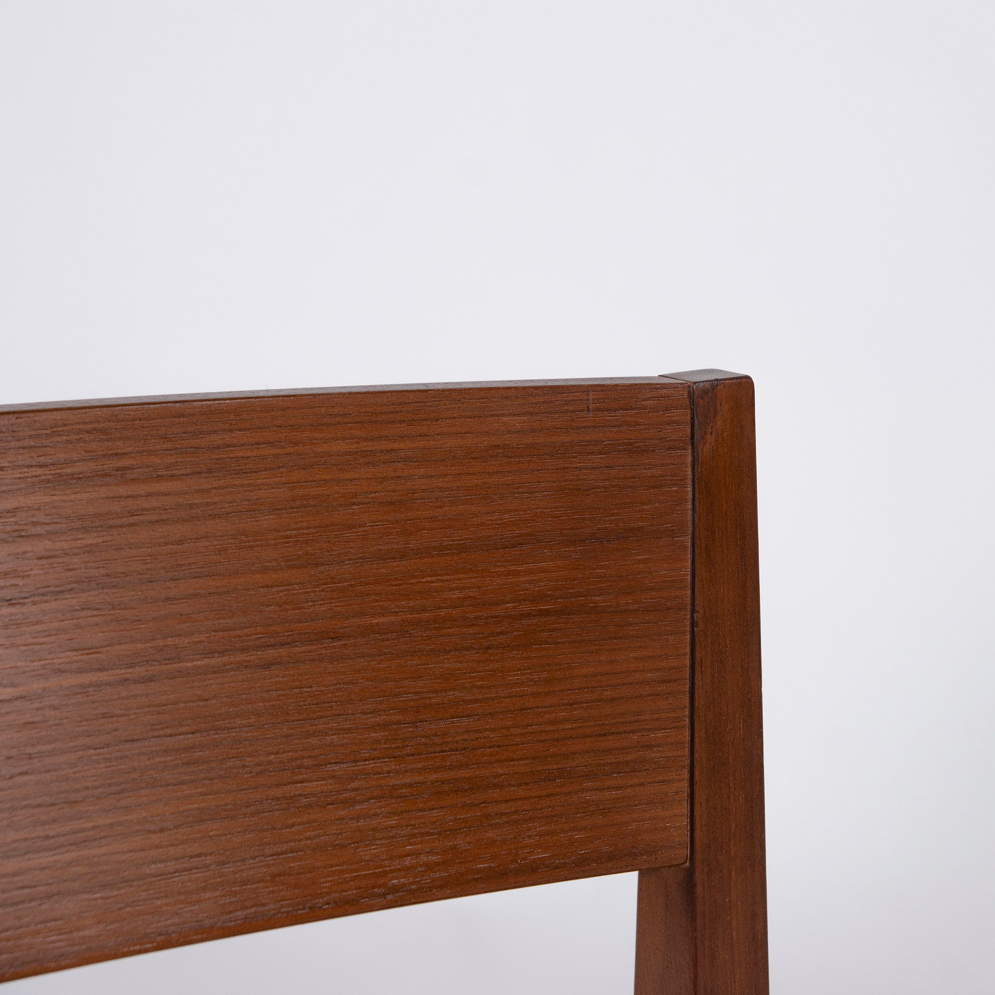 Arflex Dining Chair arflex SHIN Shin Chair (1) Walnut Italian Modern Discontinued Reupholstered