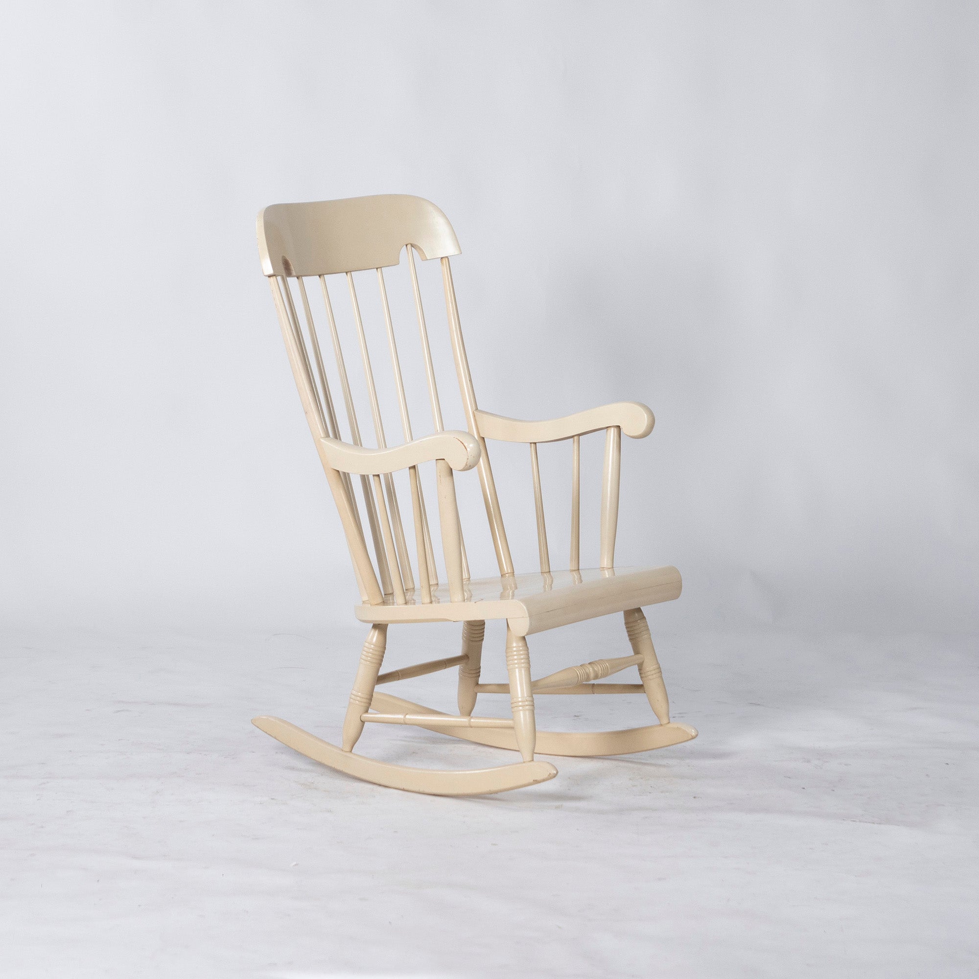 Hida Sangyo Rocking Chair HIDA Old Logo White Rare Color Showa Retro Antique Vintage Solid Wood Windsor