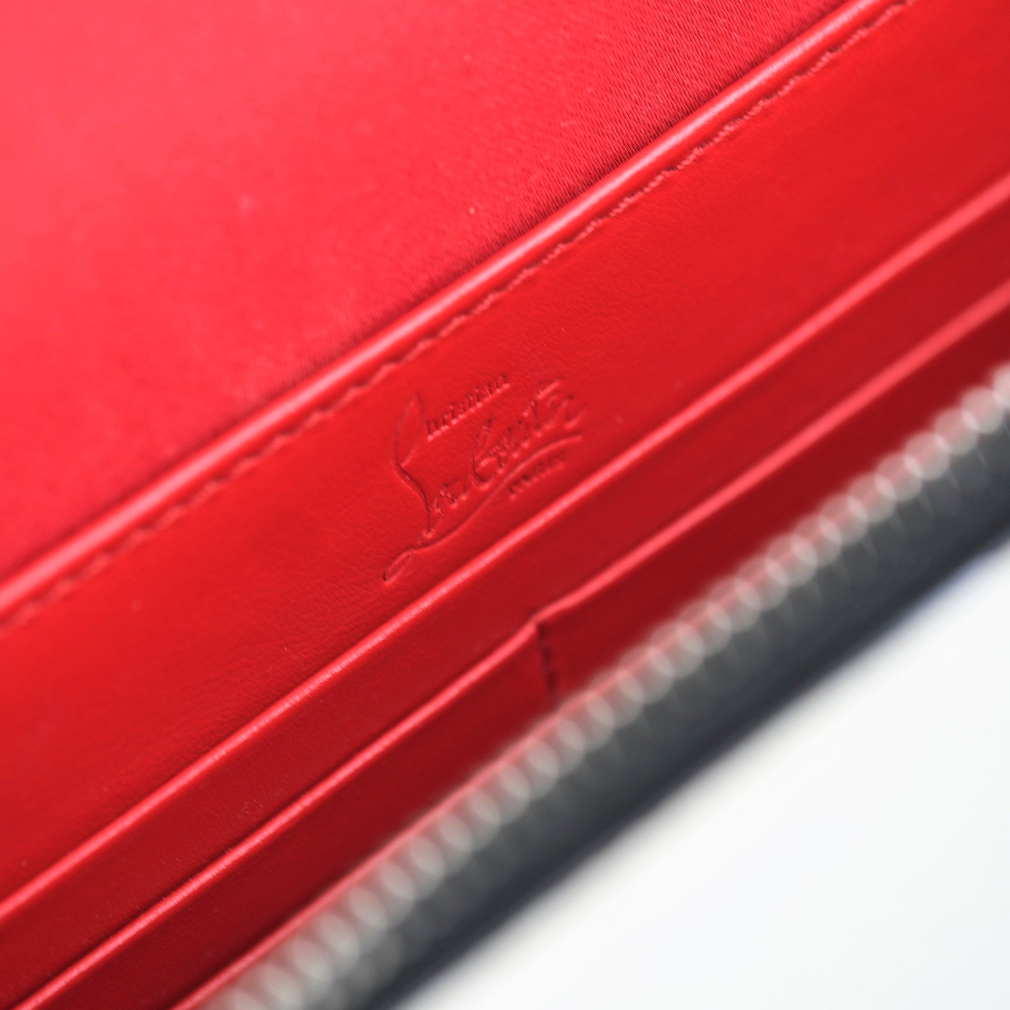 クリスチャンルブタン キピポーチ CHRISTIAN LOUBOUTIN KYPIPOUCH クロスボディ ショルダーバッグ 2WAY カーフレザー ホワイト