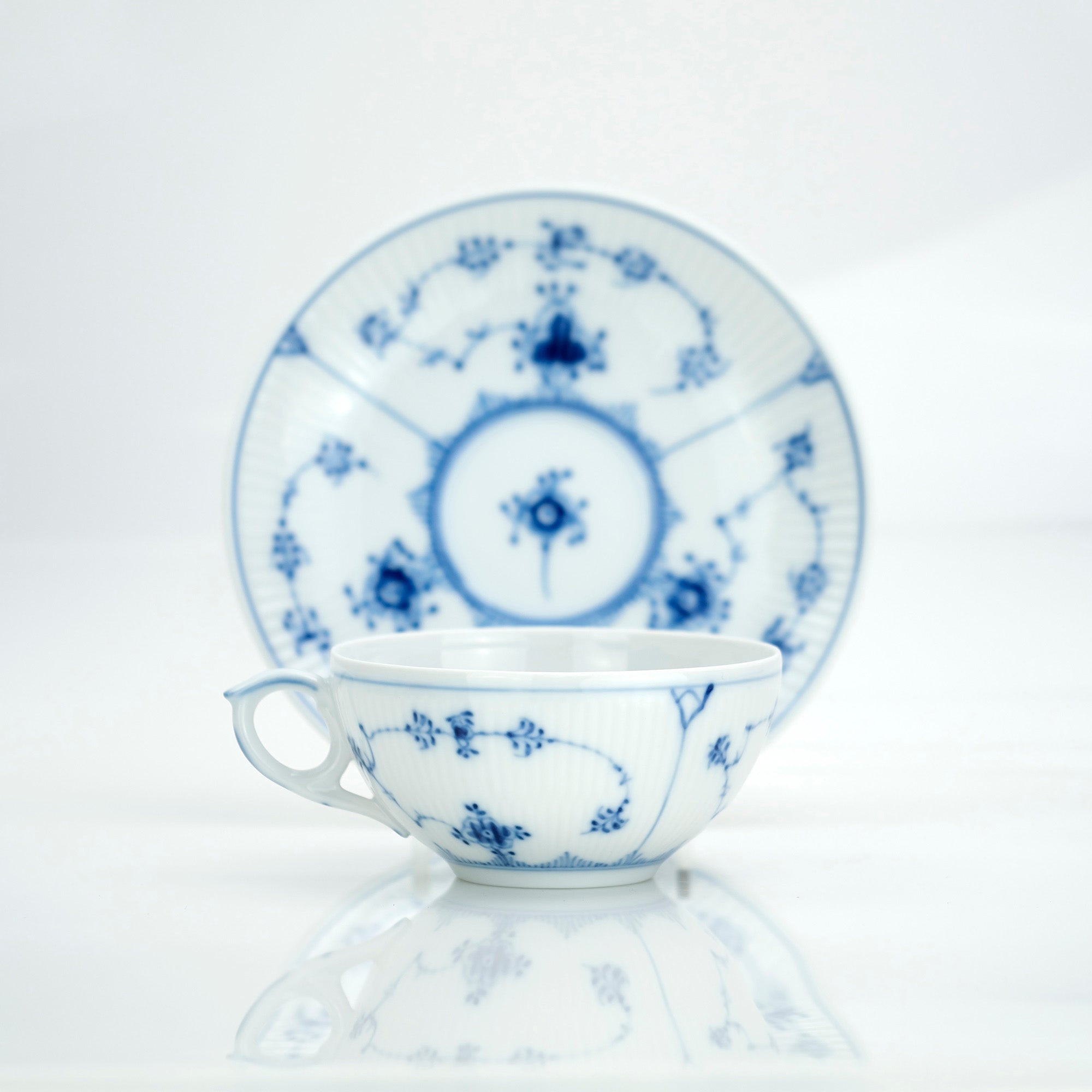 Royal Copenhagen Blue Fluted Plain Teacup and Saucer (1) Good Condition