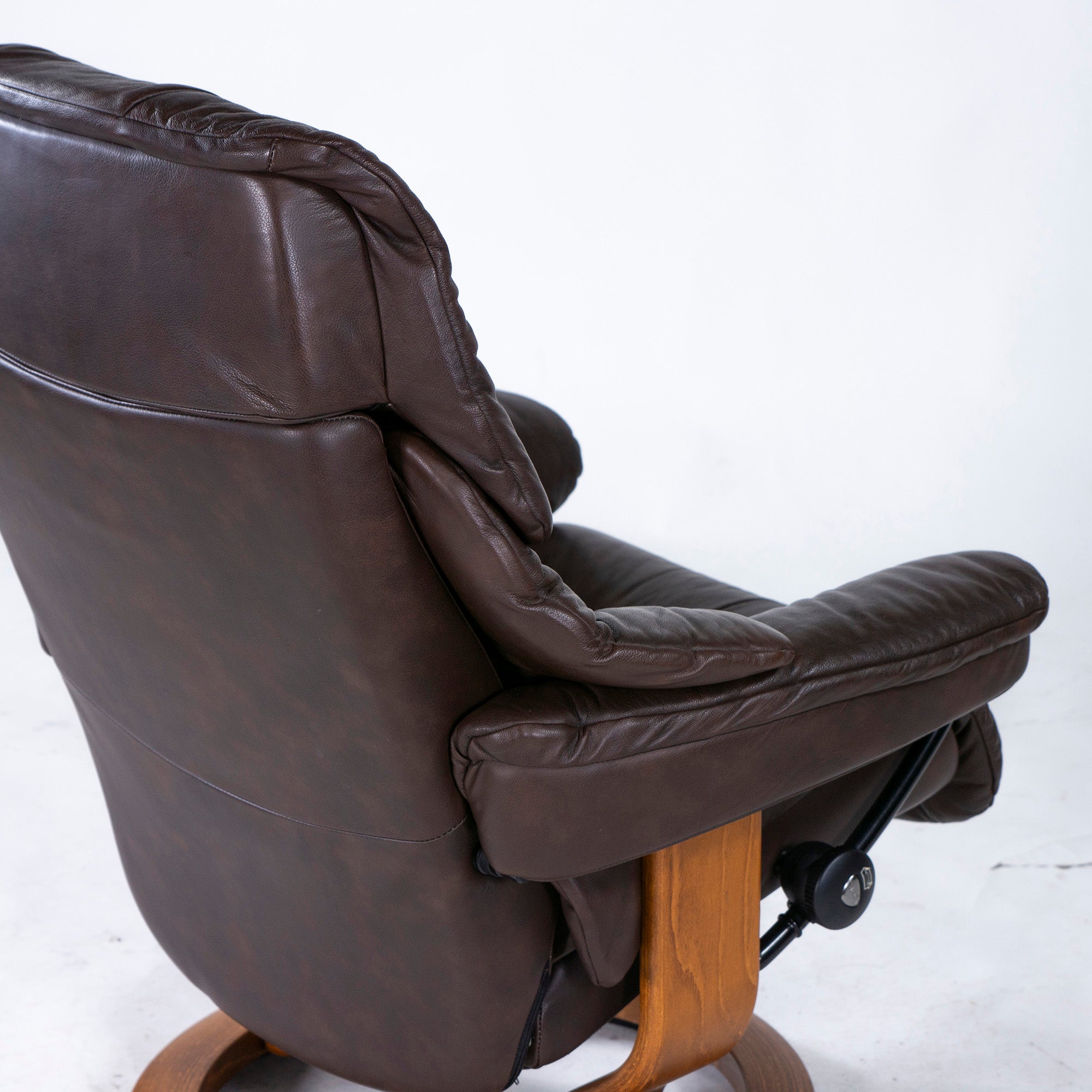 Ekornes Recliner Chair & Ottoman Ekornes Stressless Stressless Chair Reno S Size Brown High Back Genuine Leather