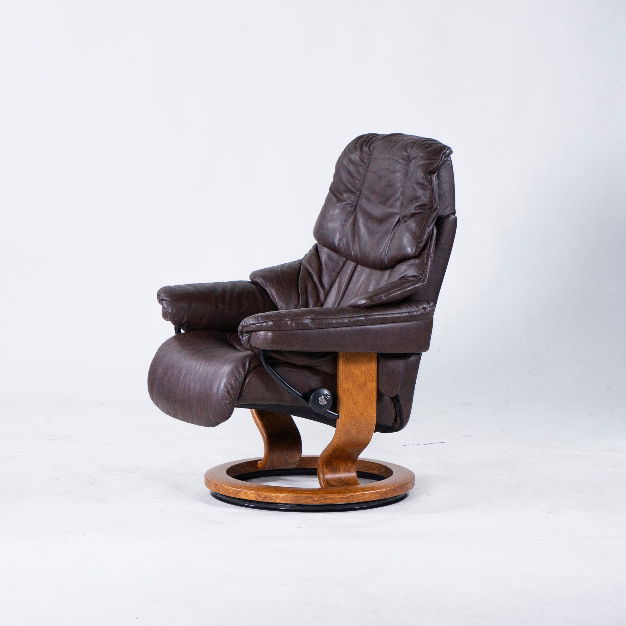 Ekornes Recliner Chair & Ottoman Ekornes Stressless Stressless Chair Reno S Size Brown High Back Genuine Leather