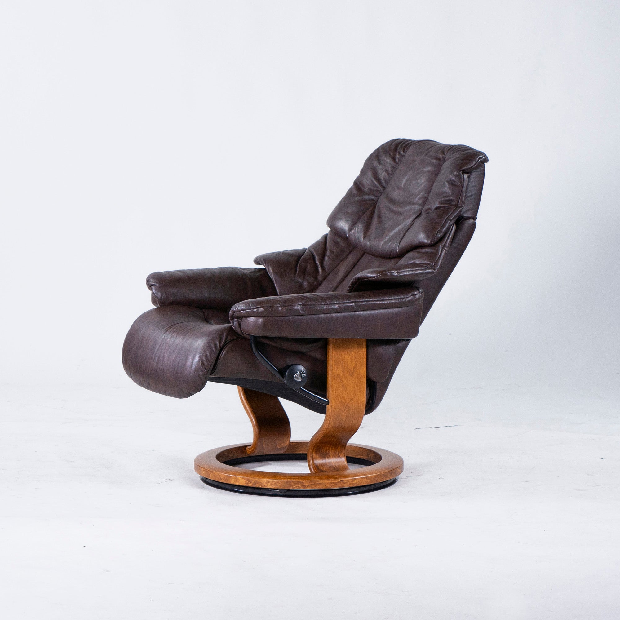Ekornes Recliner Chair & Ottoman Ekornes Stressless Stressless Chair Reno S Size Brown High Back Genuine Leather