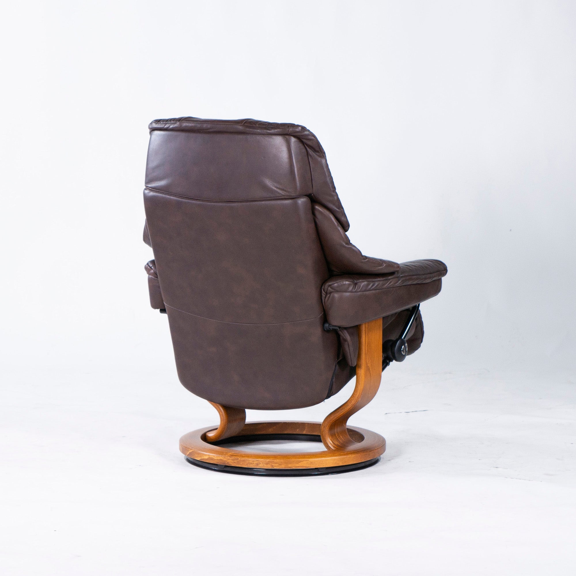 Ekornes Recliner Chair & Ottoman Ekornes Stressless Stressless Chair Reno S Size Brown High Back Genuine Leather