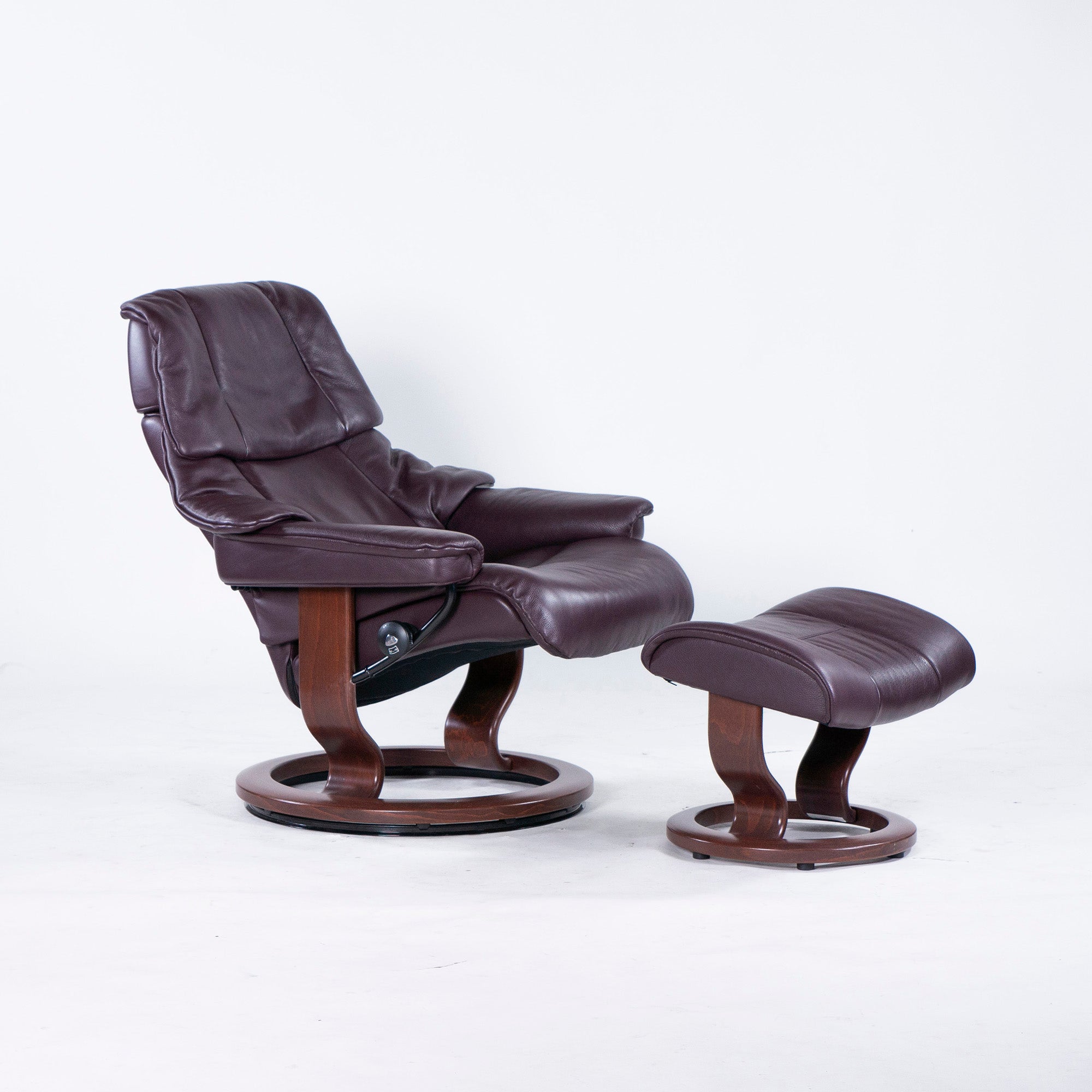 Ekornes Recliner Chair & Ottoman Ekornes Stressless Stressless Chair Reno Medium Bordeaux High Back Genuine Leather