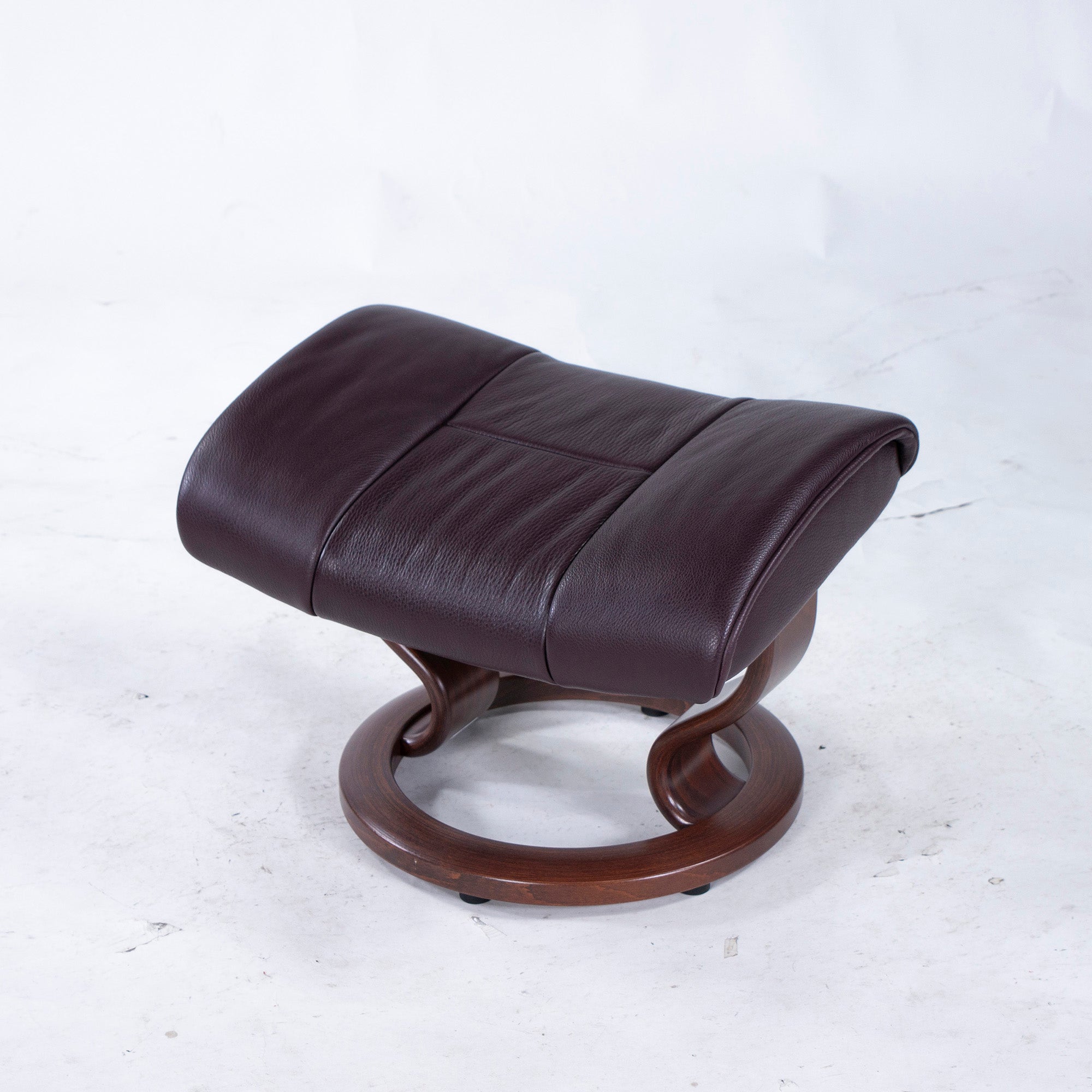 Ekornes Recliner Chair & Ottoman Ekornes Stressless Stressless Chair Reno Medium Bordeaux High Back Genuine Leather
