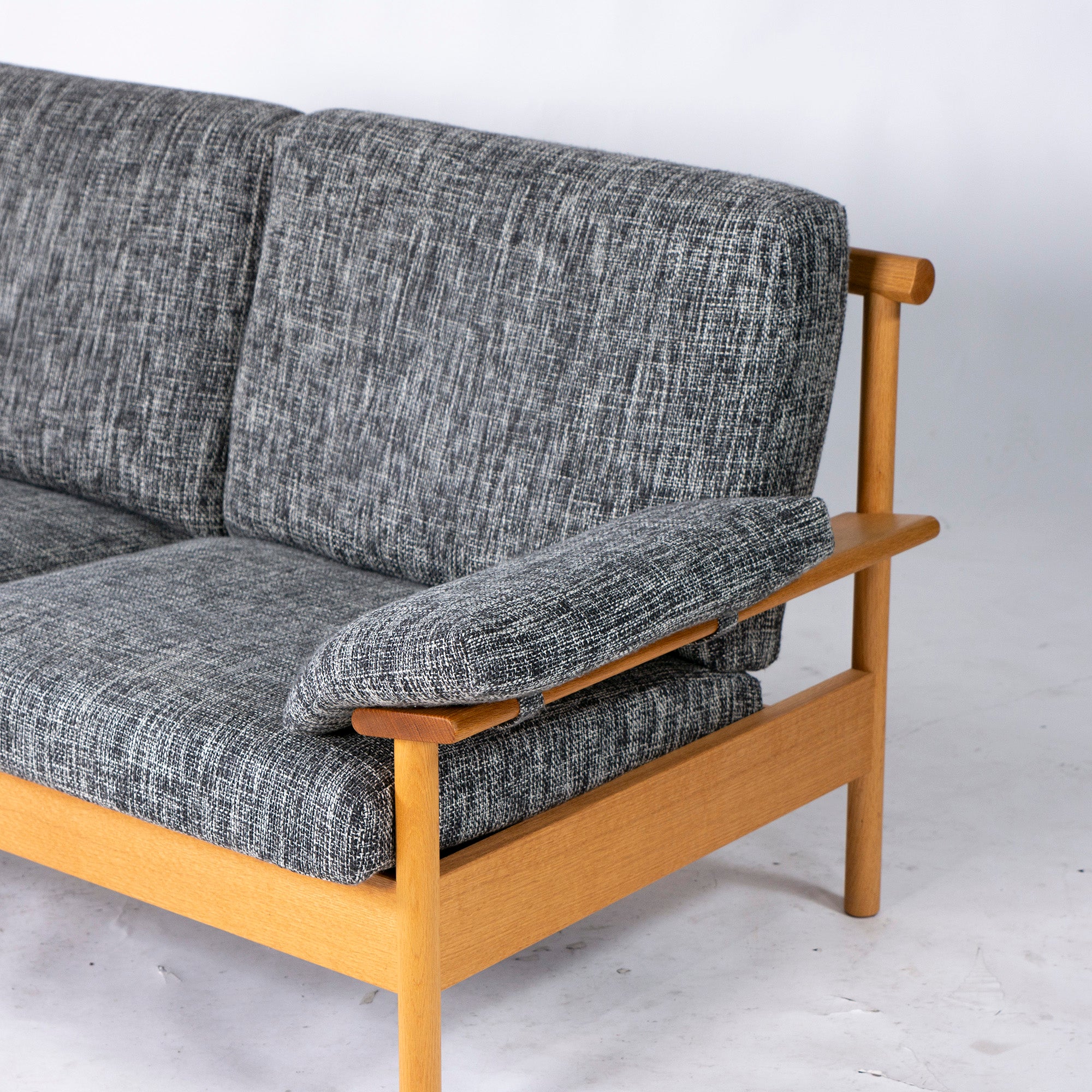 Kashiwa Mokko Sofa KASHIWA BE STYLE Bee Style Bee Sofa 2P Solid Oak Wood Frame Nordic Japanese Modern Natural