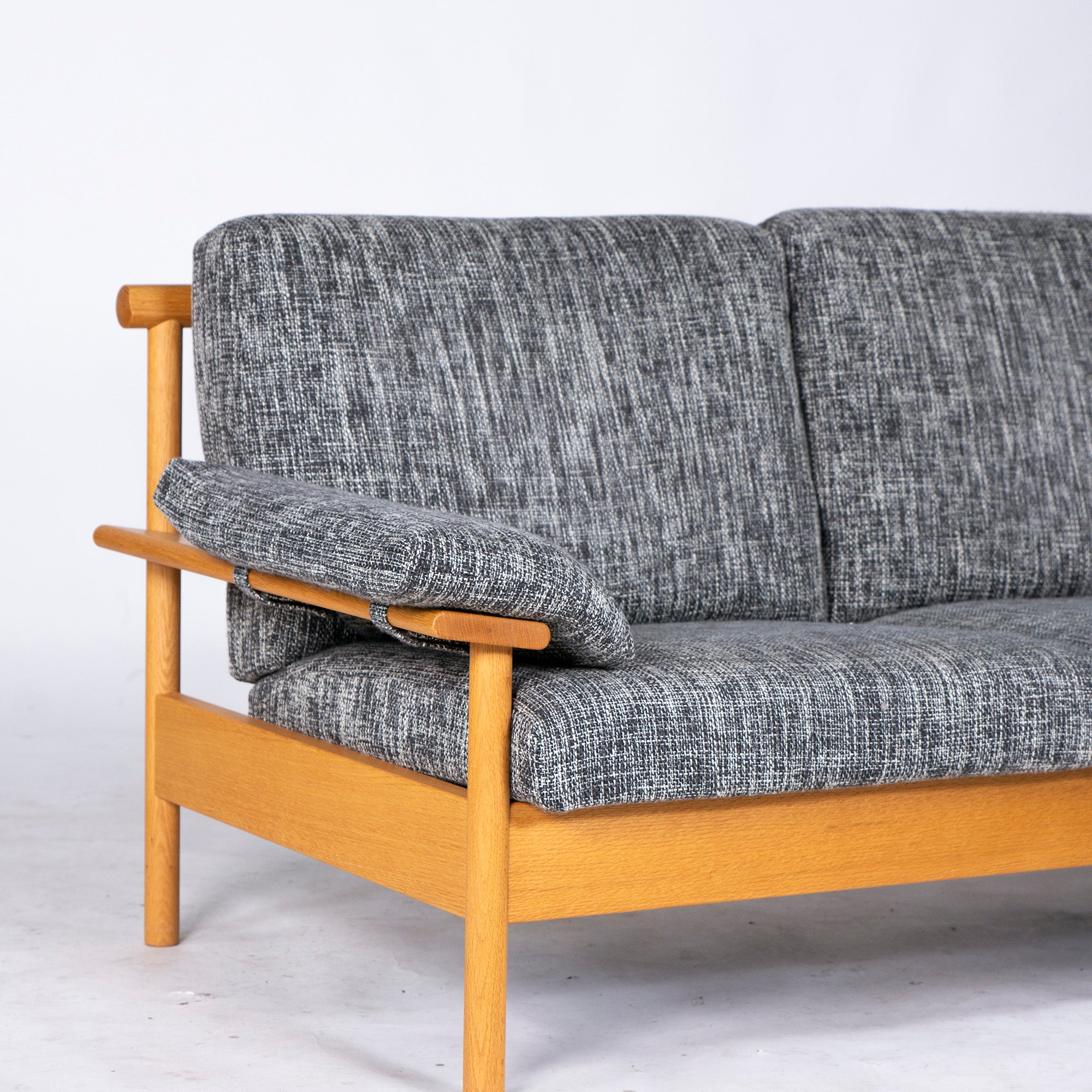 Kashiwa Mokko Sofa KASHIWA BE STYLE Bee Style Bee Sofa 2P Solid Oak Wood Frame Nordic Japanese Modern Natural