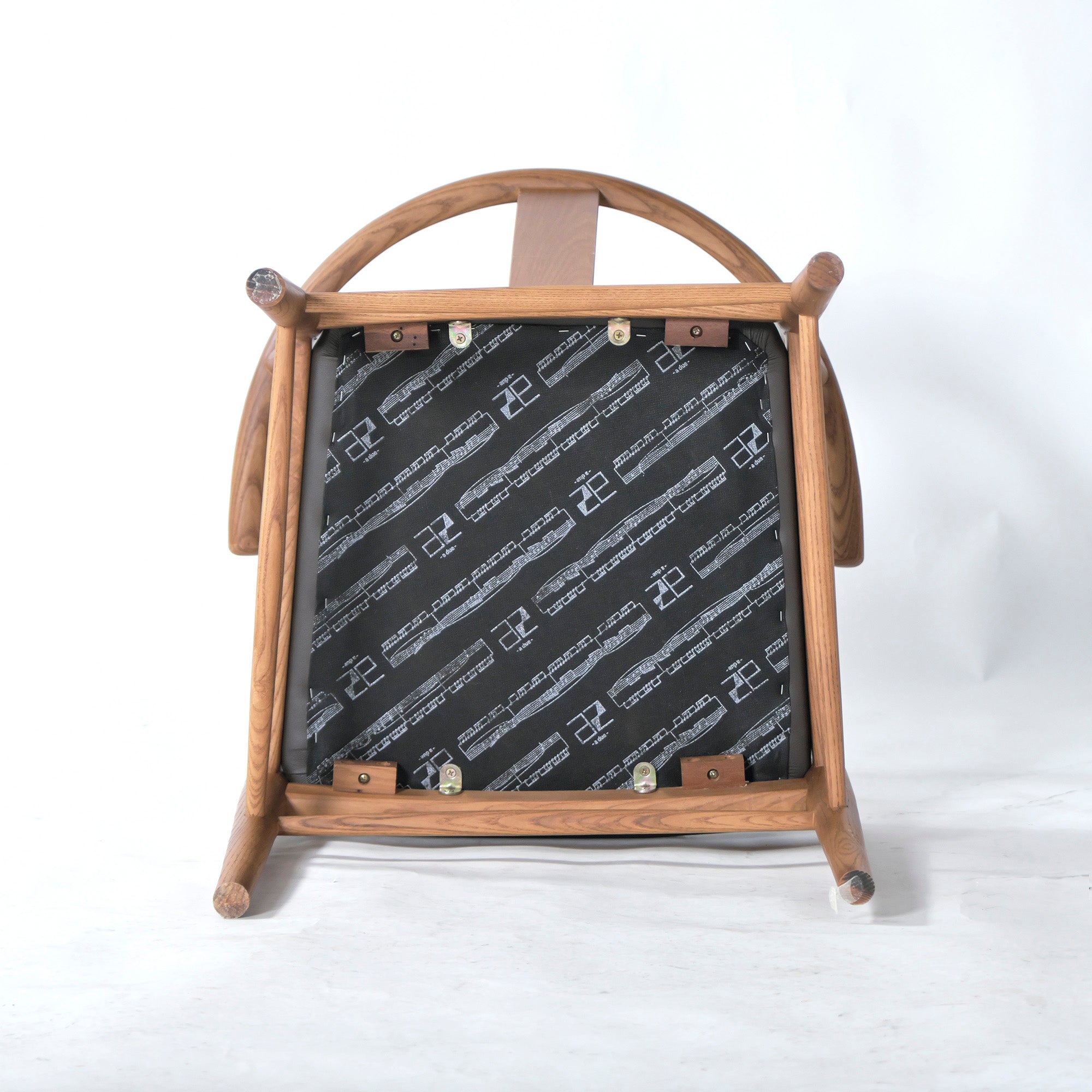 東谷 ダイニング【中古】ダイニングチェア 東谷 A2-212 レントチェア アッシュ材(2) 曲木 無垢材 アームチェア ハーフアーム ナチュラルモダン 和モダン 北欧デザイン【中古家具】【U【中古ダイニングチェア】【USED家具】【リユース】チェア A2-212 レントチェア アッシュ材(2) 曲木 無垢材 アームチェア ハーフアーム ナチュラル 北欧