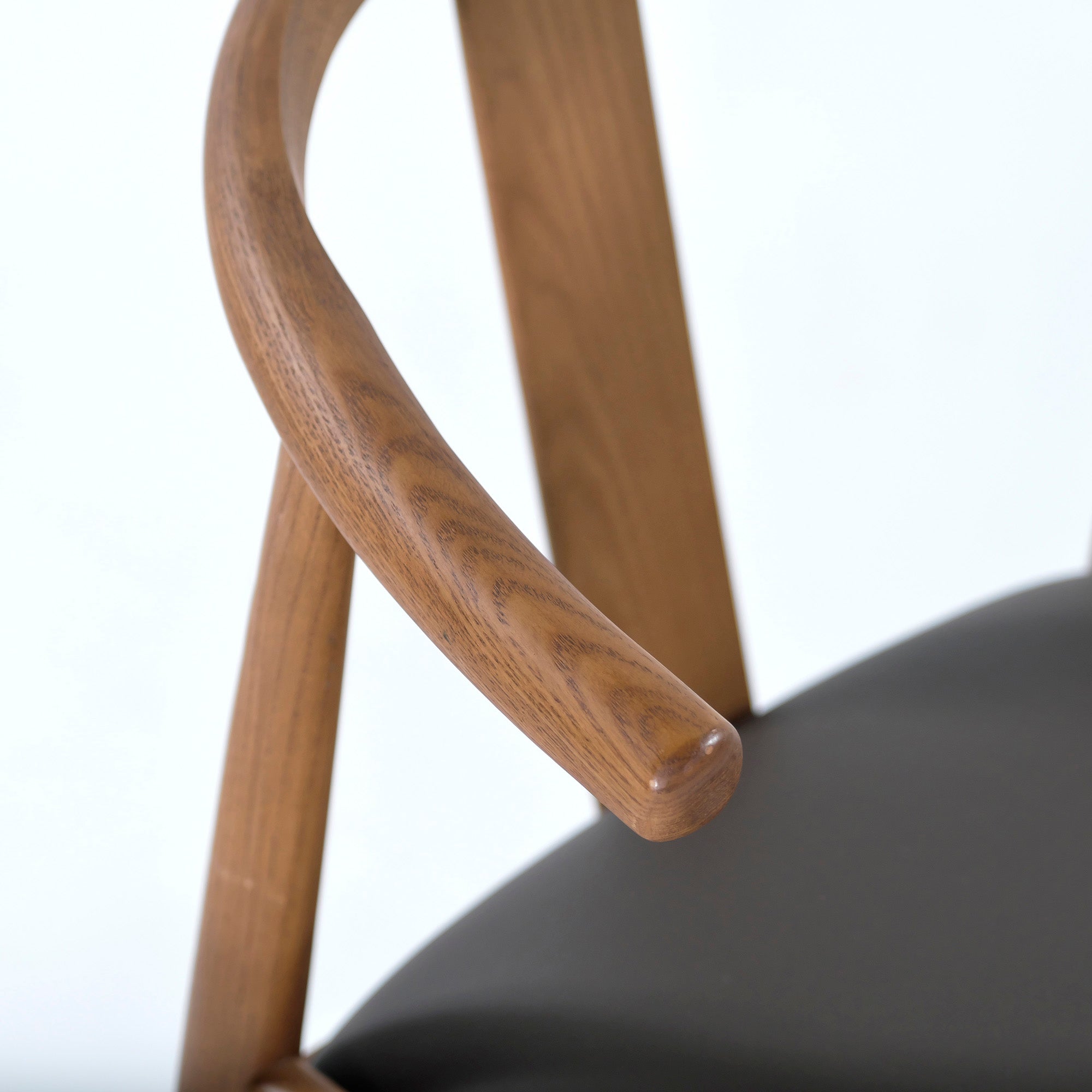 東谷 ダイニング【中古】ダイニングチェア 東谷 A2-212 レントチェア アッシュ材(2) 曲木 無垢材 アームチェア ハーフアーム ナチュラルモダン 和モダン 北欧デザイン【中古家具】【U【中古ダイニングチェア】【USED家具】【リユース】チェア A2-212 レントチェア アッシュ材(2) 曲木 無垢材 アームチェア ハーフアーム ナチュラル 北欧