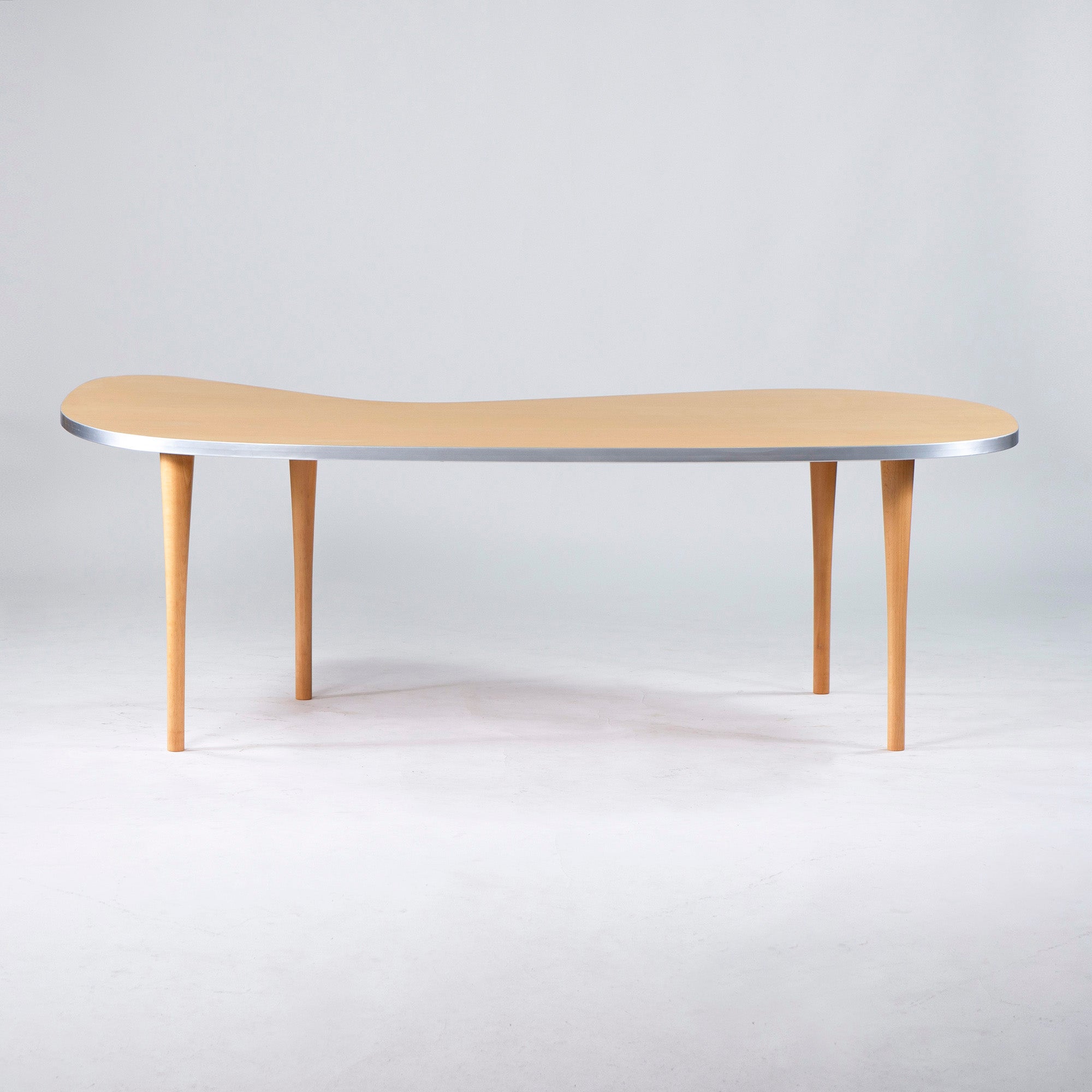 Dining table IDEE CURVED PLYWOOD TABLE Curved plywood table Custom-made Rare Whale table Beech wood