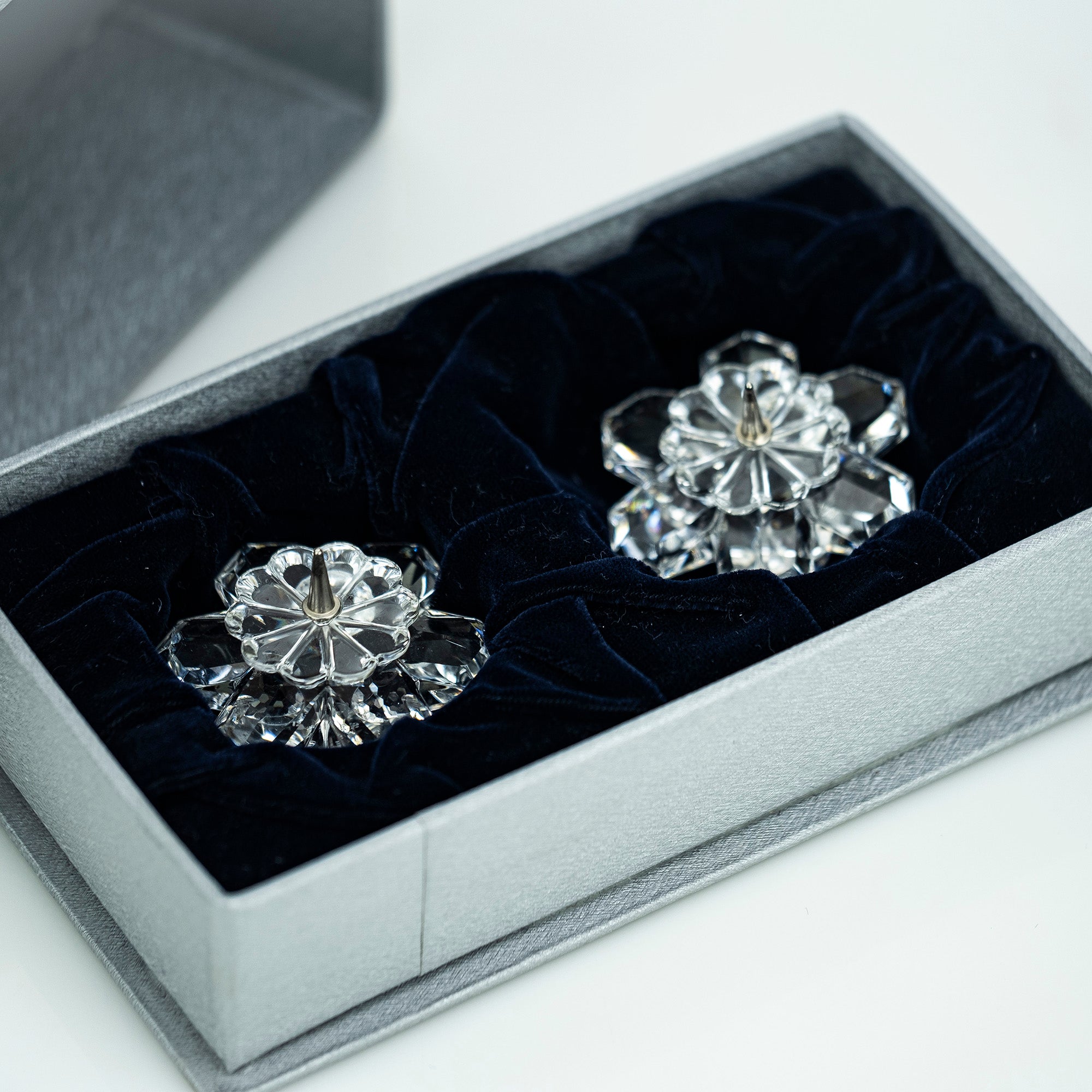 Swarovski Snowflake Candle Holder Set of 2 1989 Old Engraving Discontinued