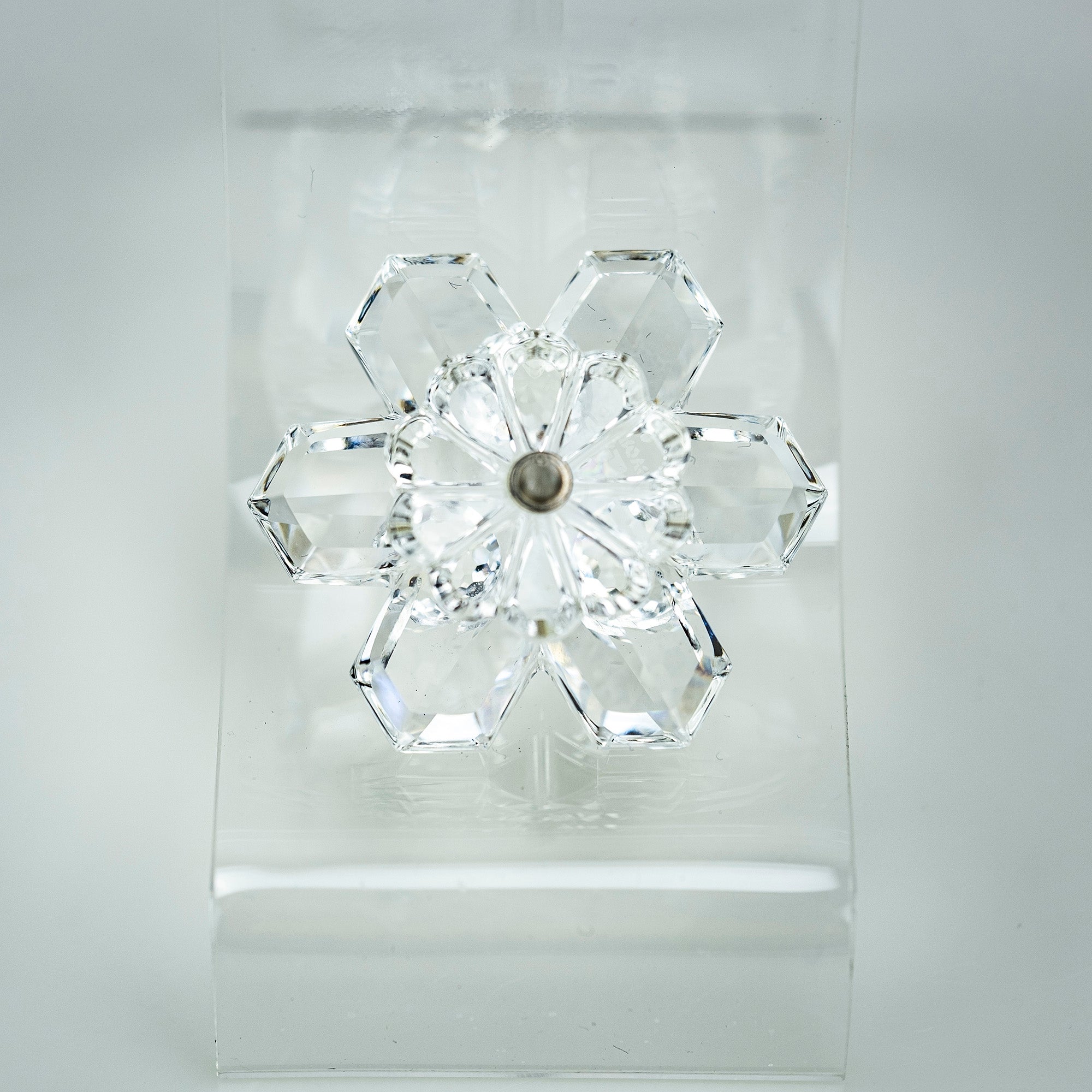 Swarovski Snowflake Candle Holder Set of 2 1989 Old Engraving Discontinued