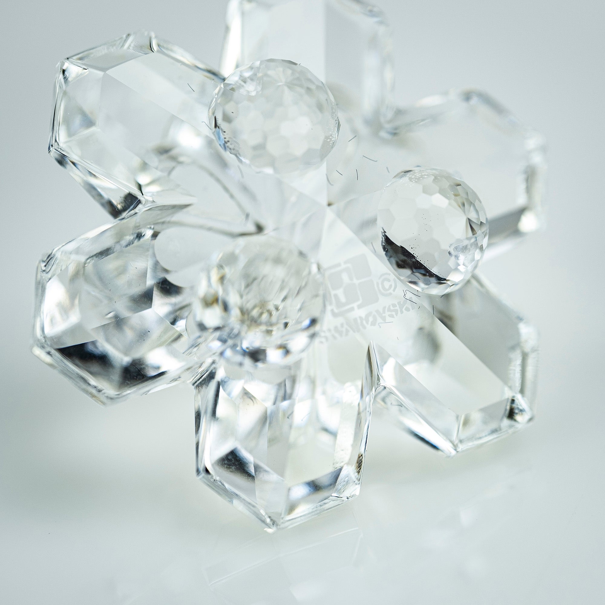 Swarovski Snowflake Candle Holder Set of 2 1989 Old Engraving Discontinued