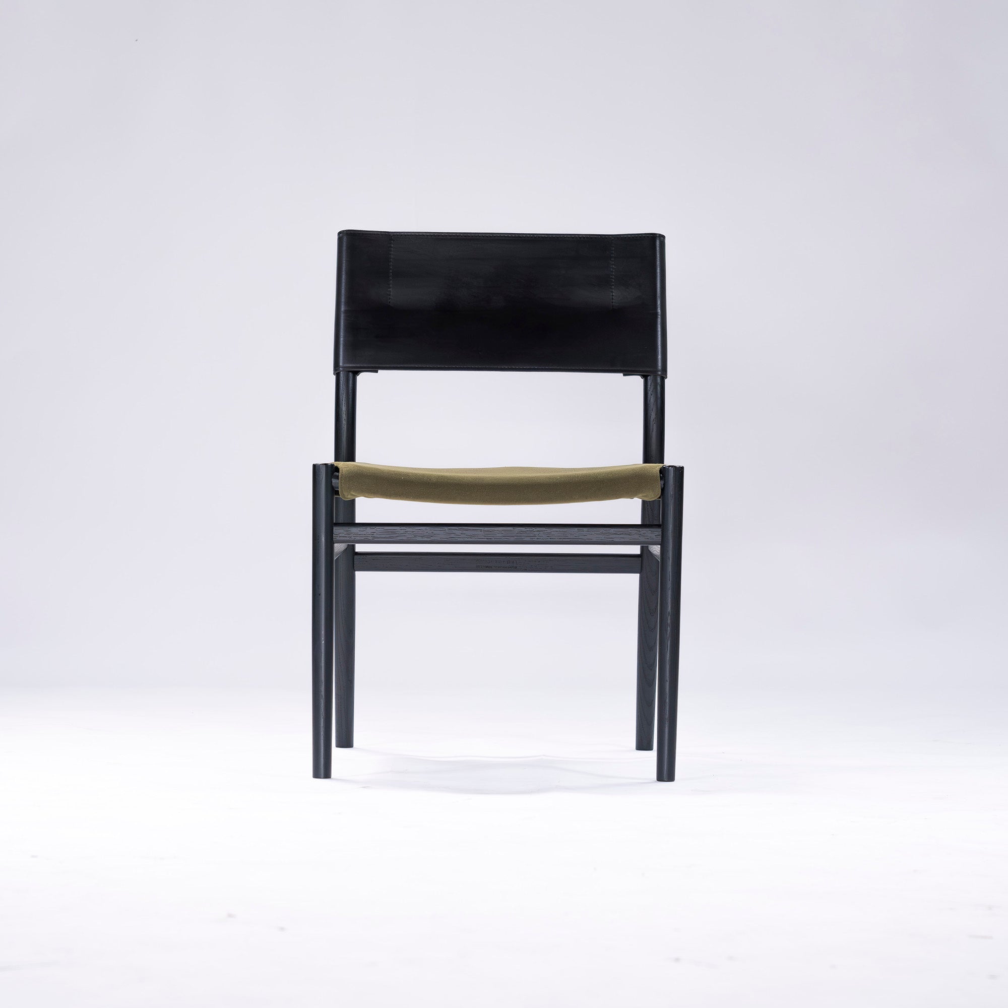 MASTERWAL YU UC4 Dining Chair, Red Oak, Black Paint (1), Genuine Leather, Modern, Scandinavian