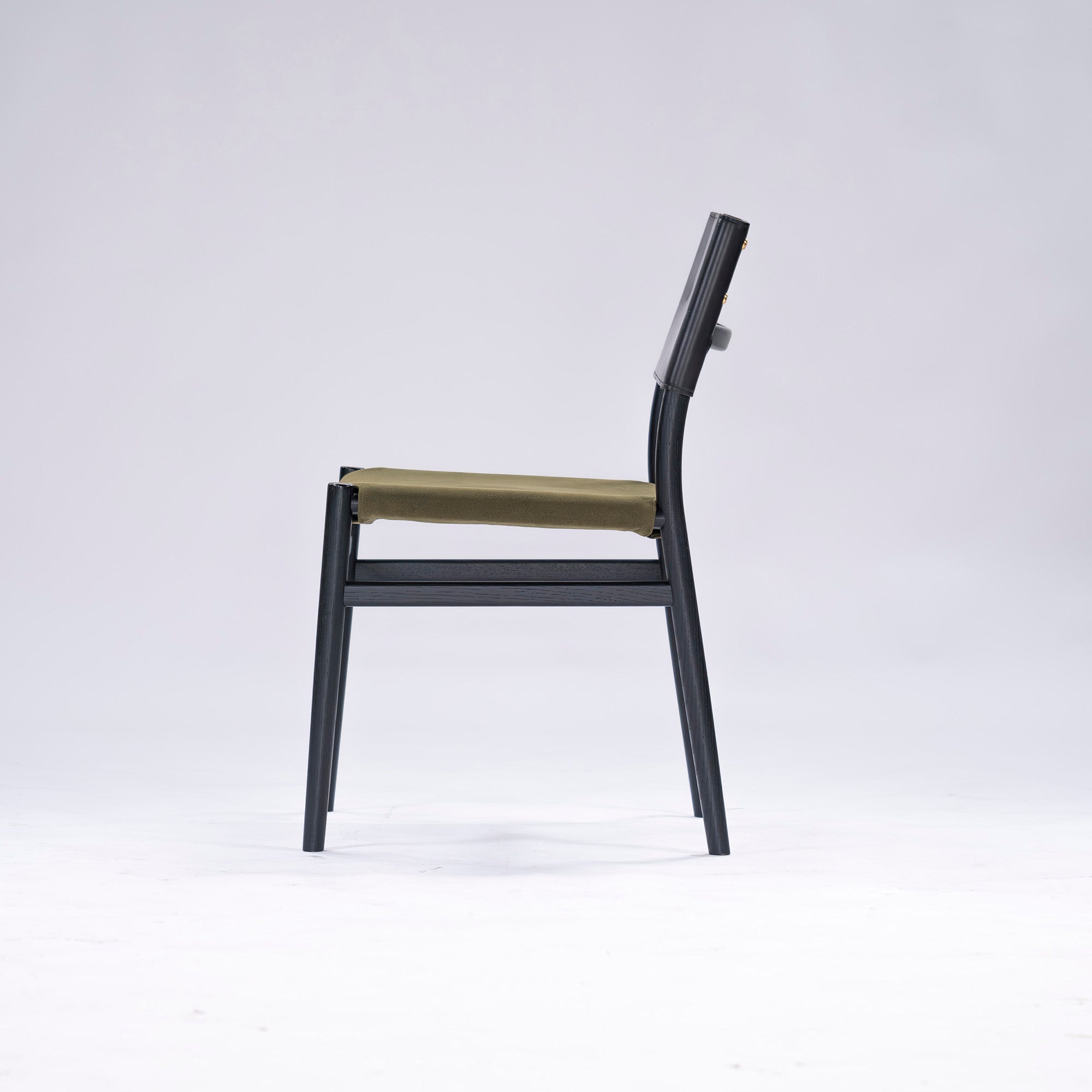 MASTERWAL YU UC4 Dining Chair, Red Oak, Black Paint (1), Genuine Leather, Modern, Scandinavian