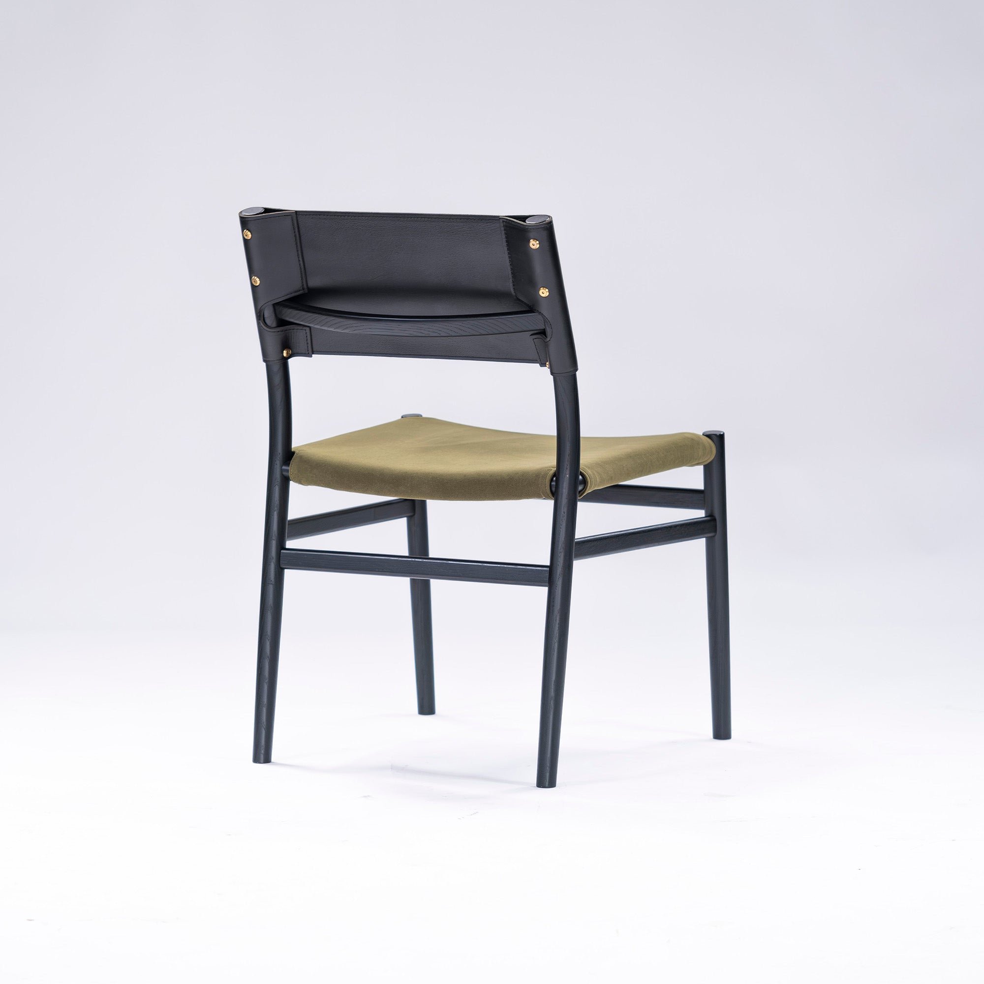 MASTERWAL YU UC4 Dining Chair, Red Oak, Black Paint (1), Genuine Leather, Modern, Scandinavian