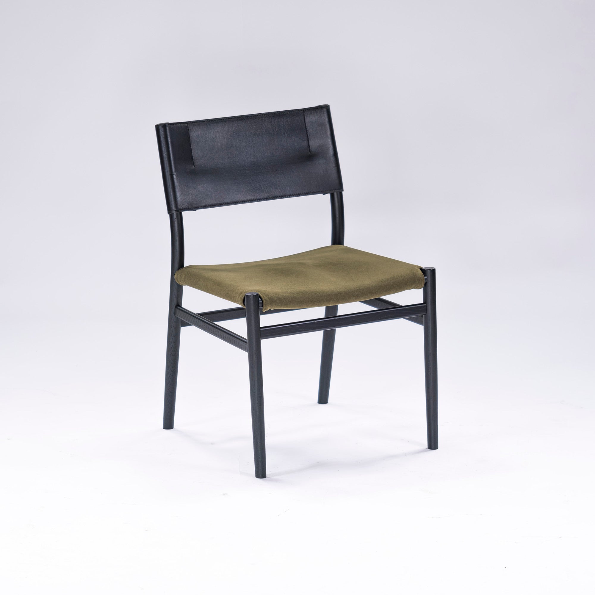MASTERWAL YU UC4 Dining Chair, Red Oak, Black Paint (2), Genuine Leather, Modern, Scandinavian