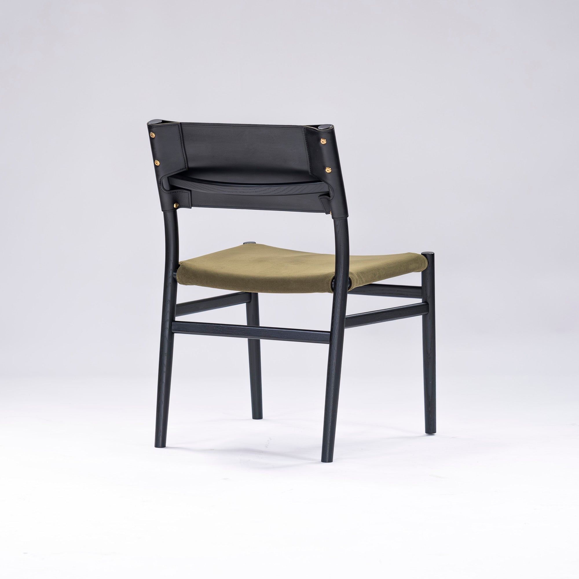 MASTERWAL YU UC4 Dining Chair, Red Oak, Black Paint (2), Genuine Leather, Modern, Scandinavian
