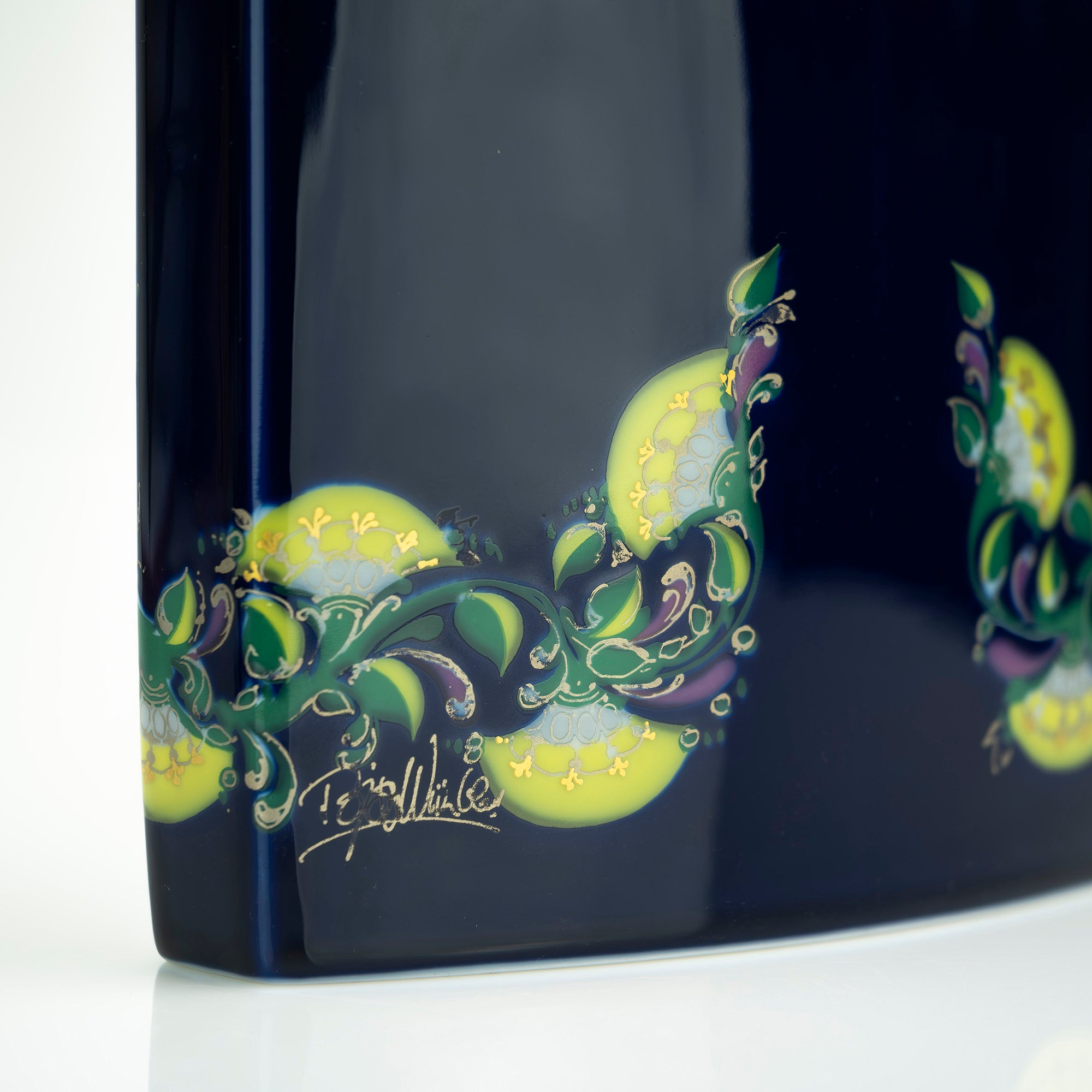 Rosenthal Studio Line Collection Arabian Nights Flower Vase from the 1970s to 1980s, in excellent condition