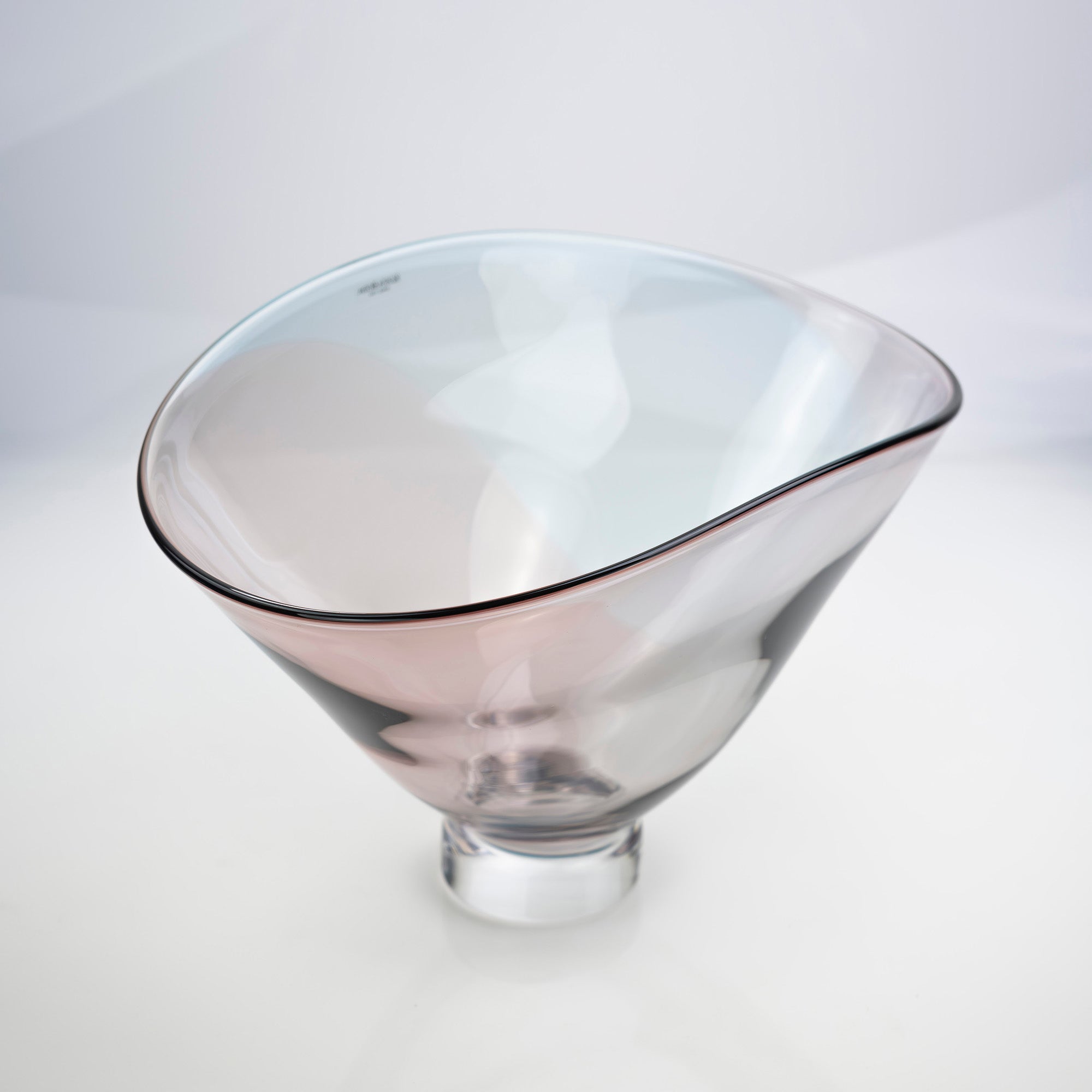 Costa Boda Shell Engman Tobago Large Base Bowl Art Glass Crystal Object