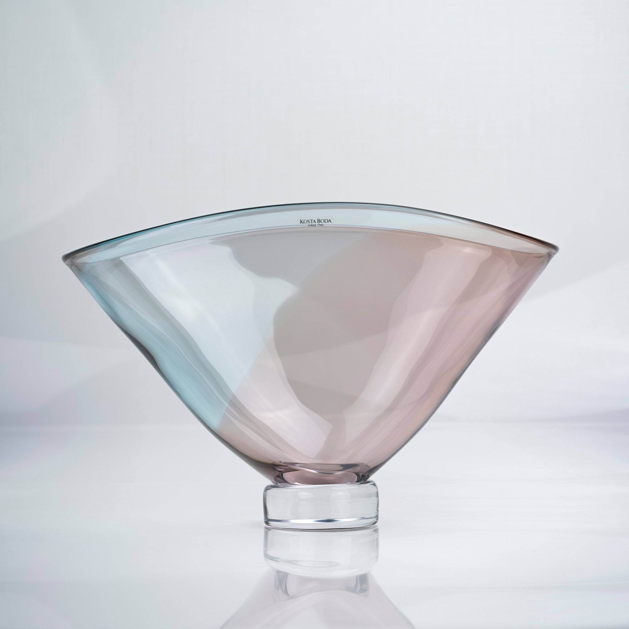 Costa Boda Shell Engman Tobago Large Base Bowl Art Glass Crystal Object