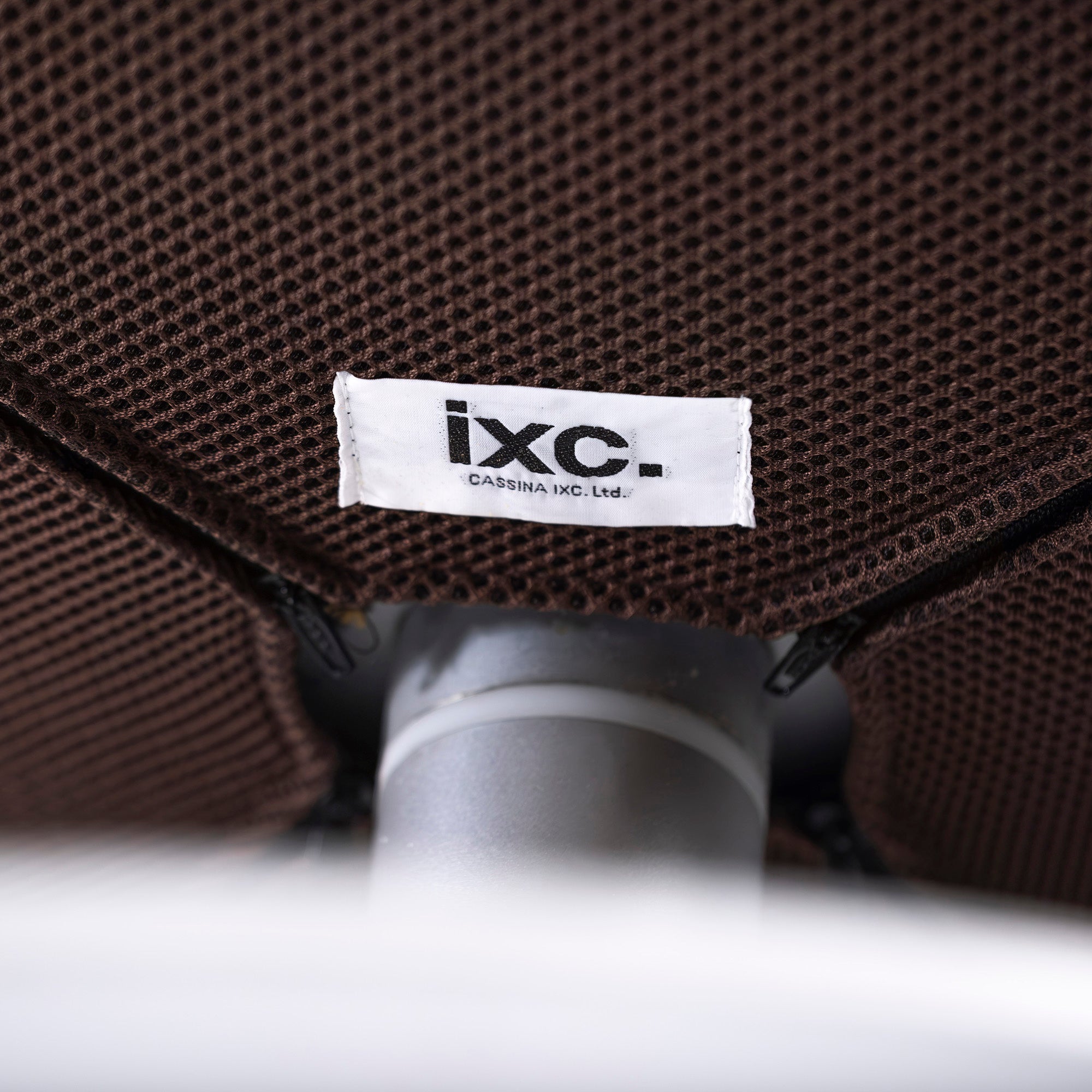 ラウンジチェア カッシーナ Cassina ixc. ブーメランプリュス BOOMERANG PLUS スウィベルチェア(1) イタリアモダン