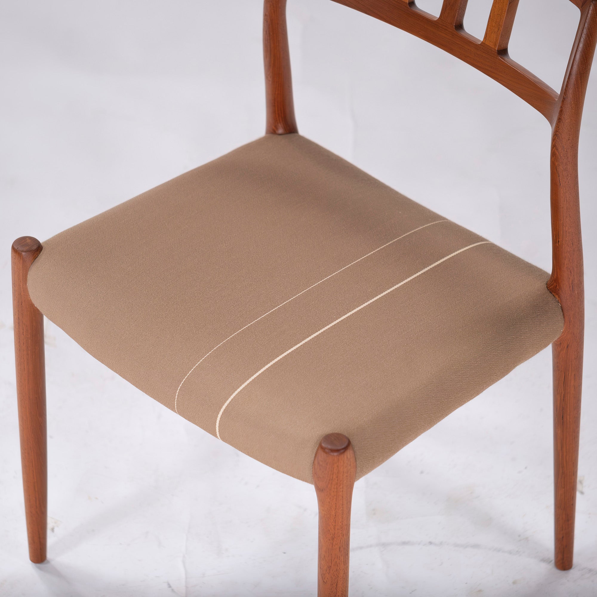 Dining chair JL Moller JLMOLLER model 79(1) Teak wood Nordic vintage Made in Denmark Niels O. Moller