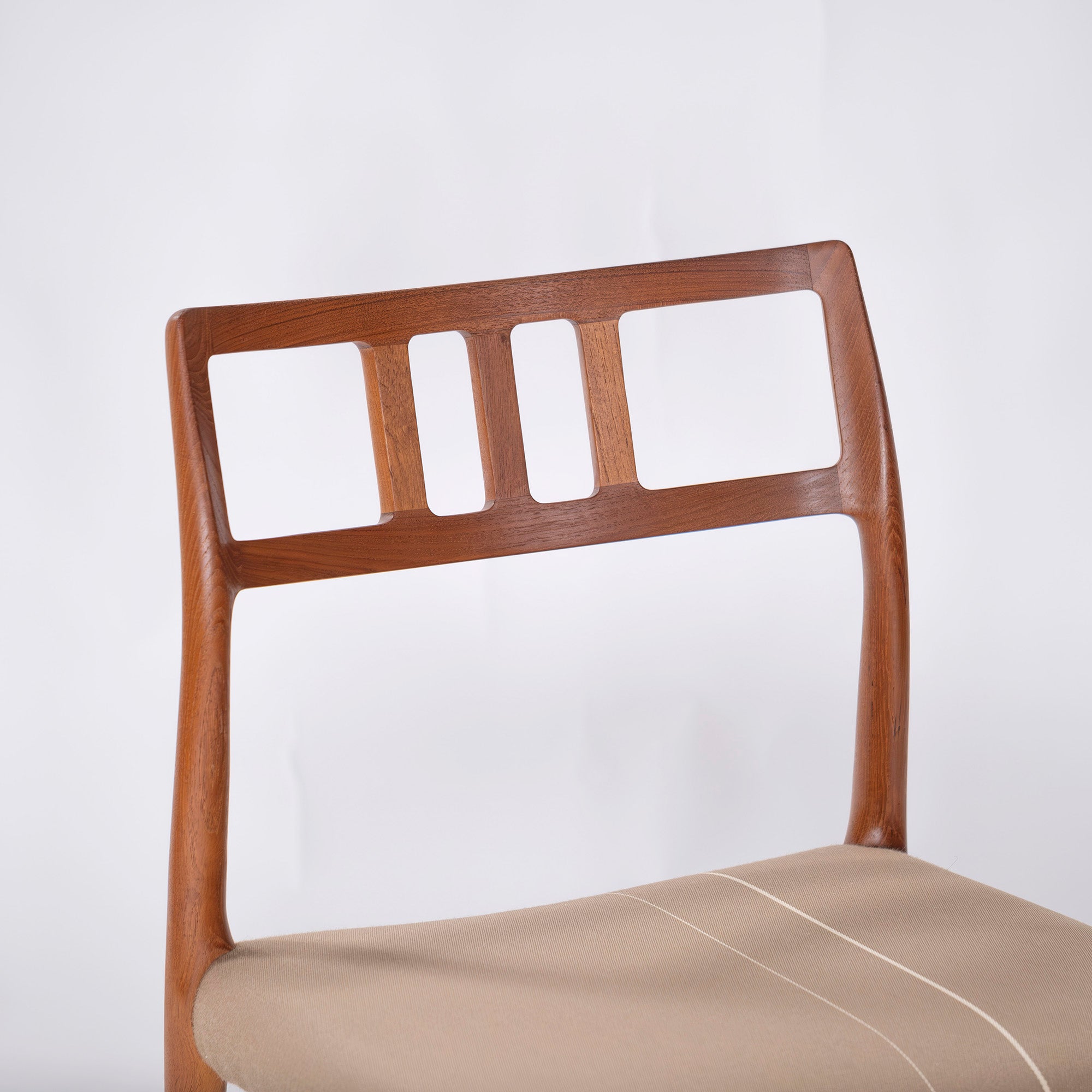 Dining chair JL Moller JLMOLLER model 79(1) Teak wood Nordic vintage Made in Denmark Niels O. Moller