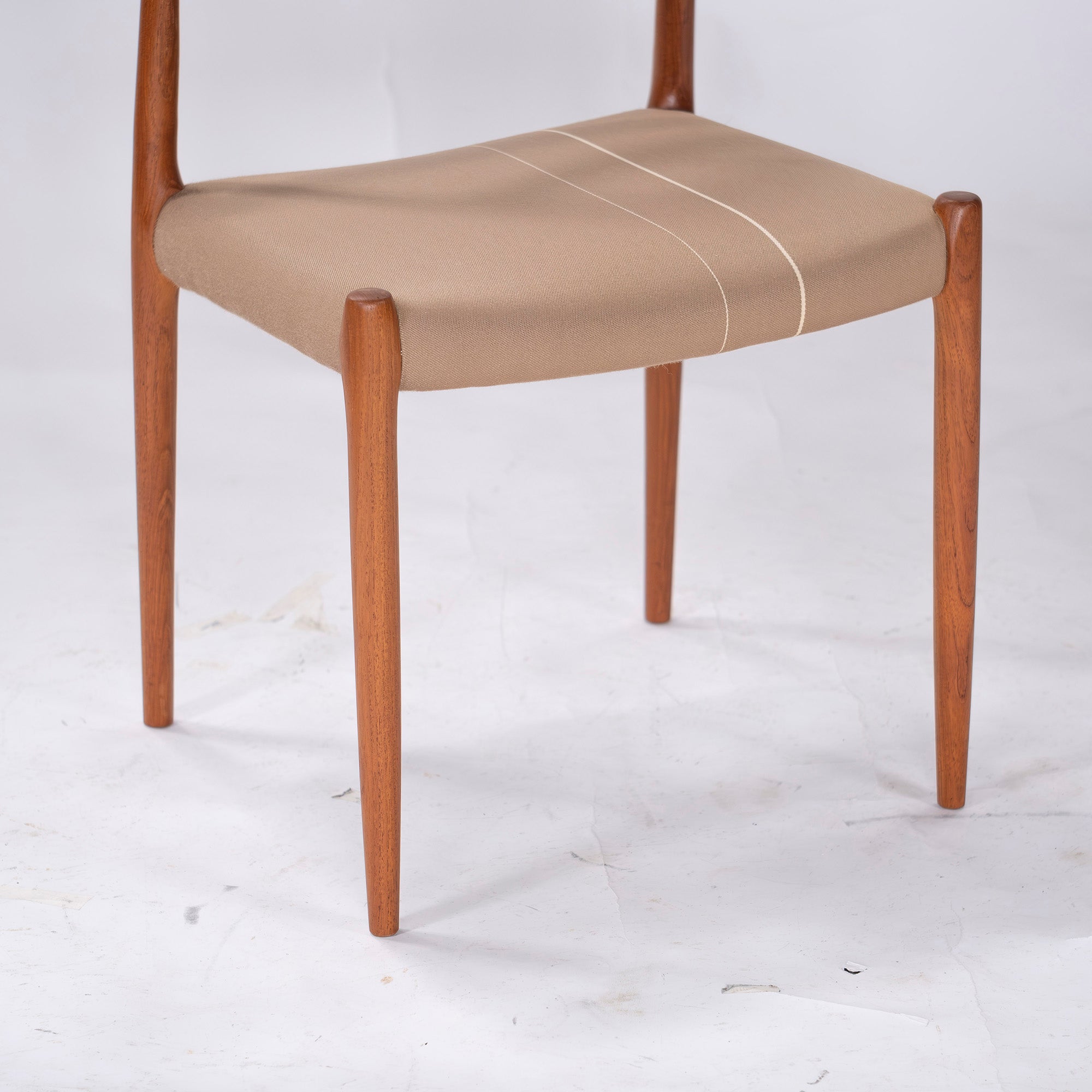Dining chair JL Moller JLMOLLER model 79(1) Teak wood Nordic vintage Made in Denmark Niels O. Moller